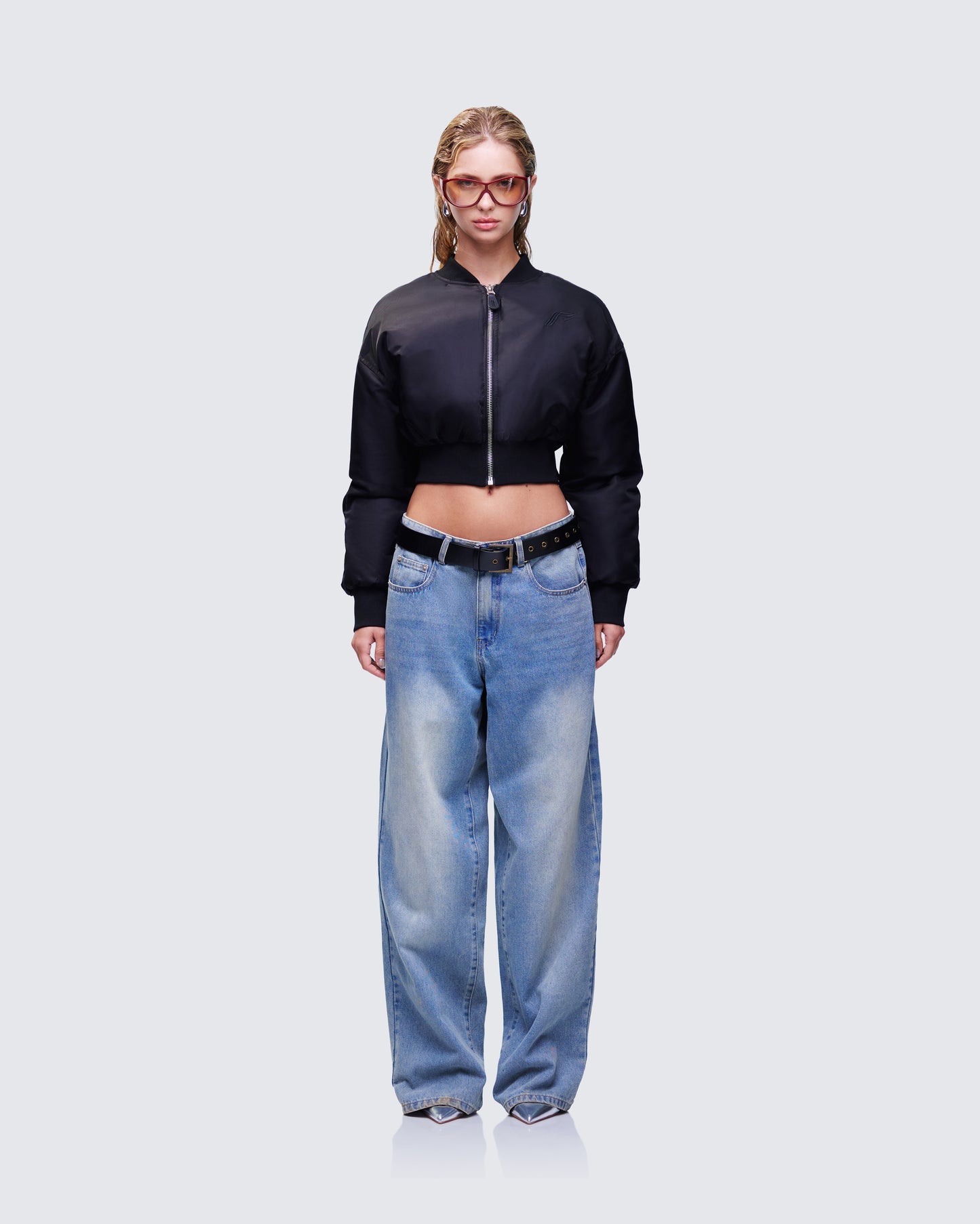 Khione Slouch Setβ¨model front