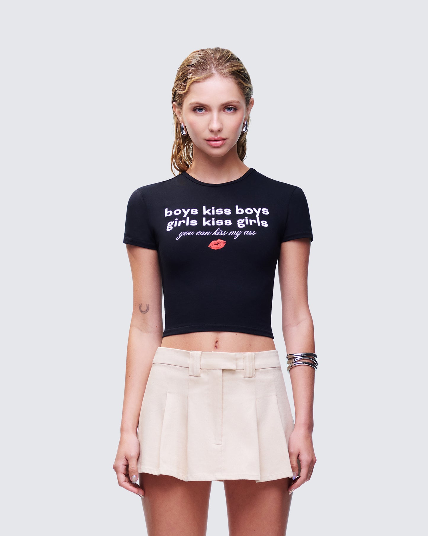 Hema Black Slogan Baby Tee model front