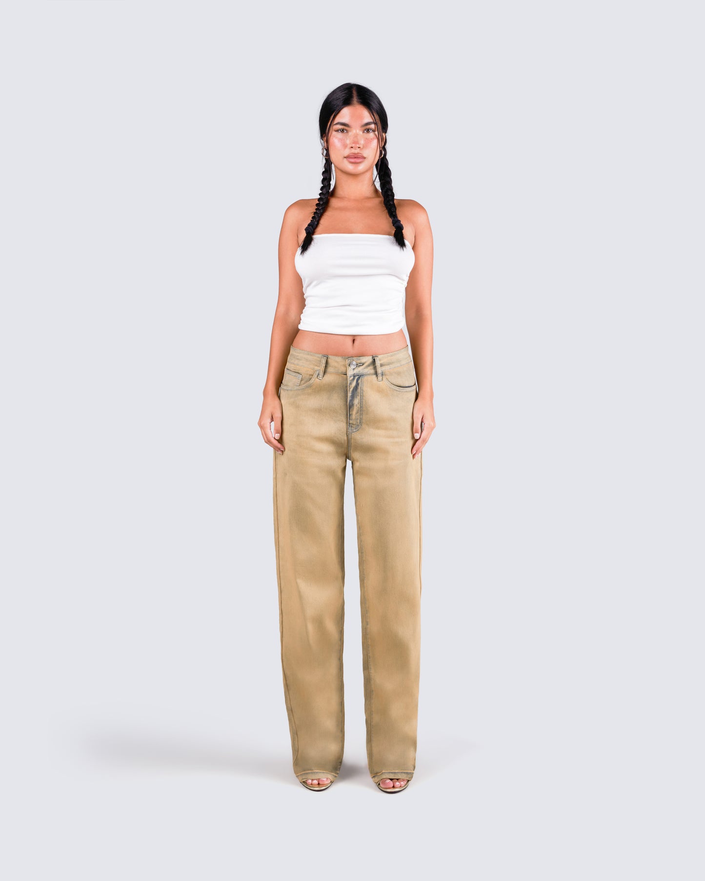 Aaliyah Adored Set model front