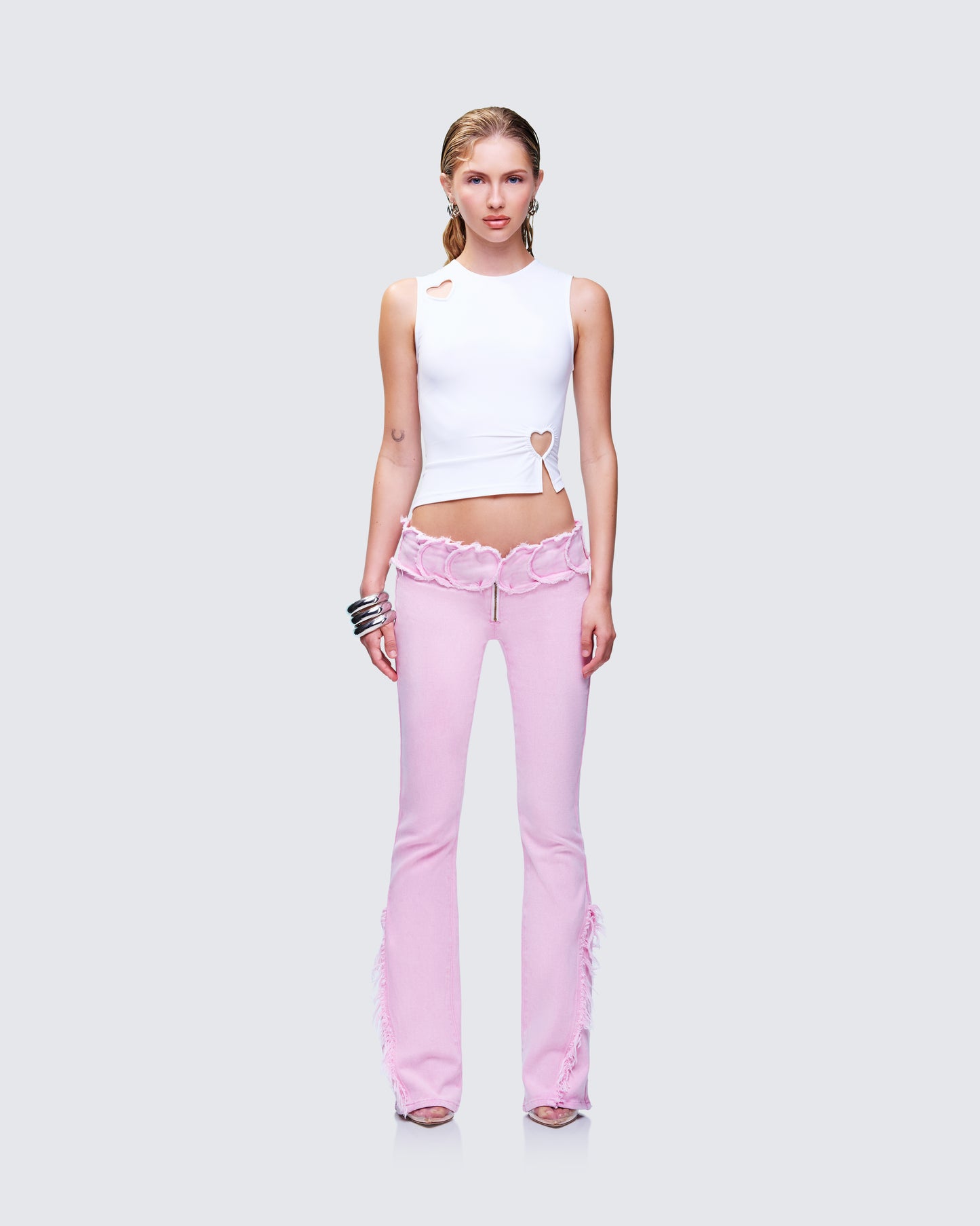 Cora Pink Set model front