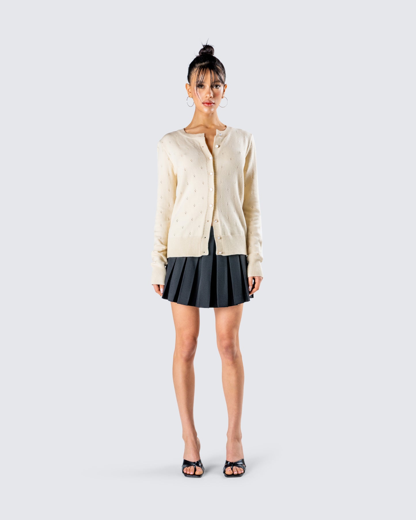 Dove Sweater Set model front