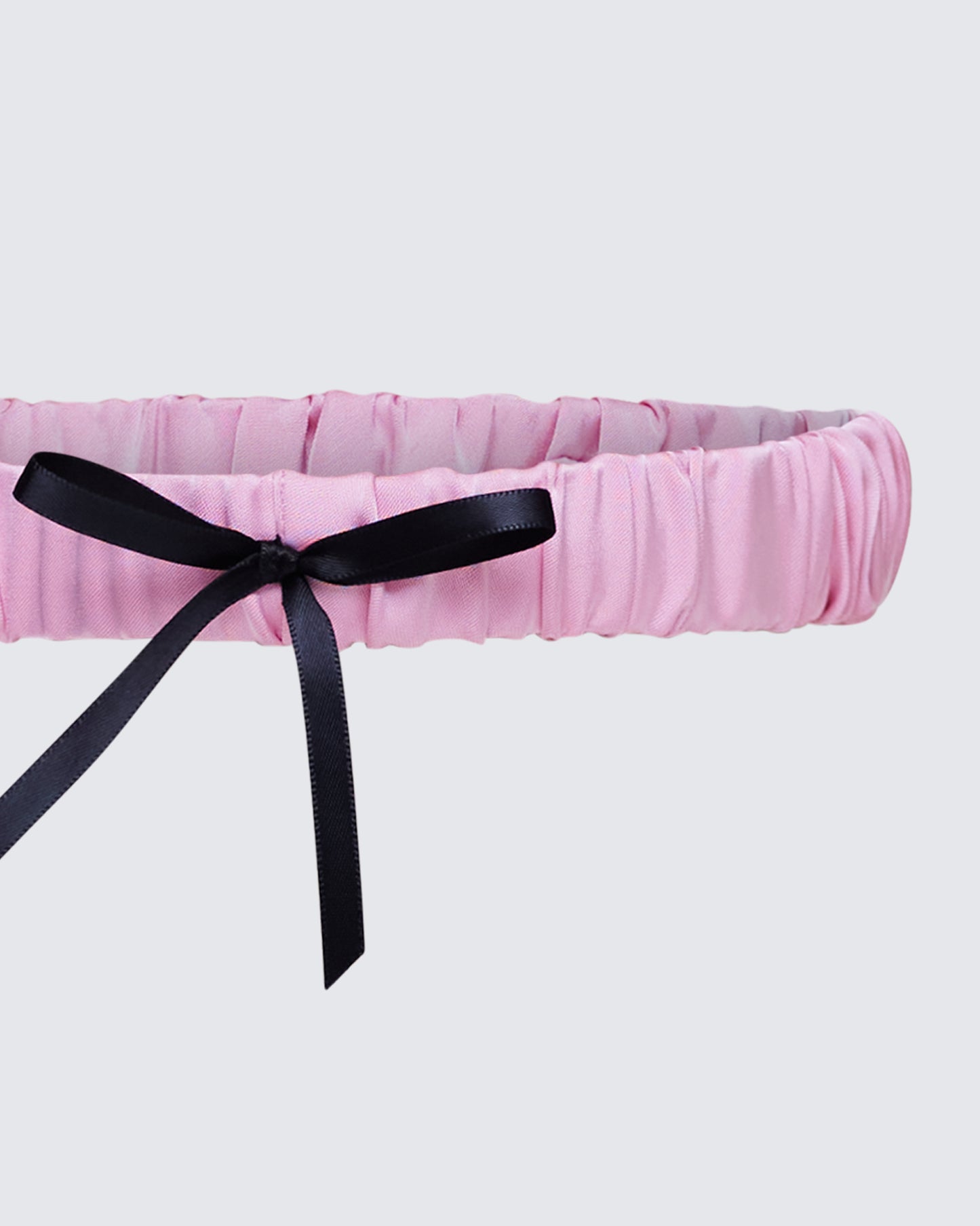 Giselda Pink Thigh Garter