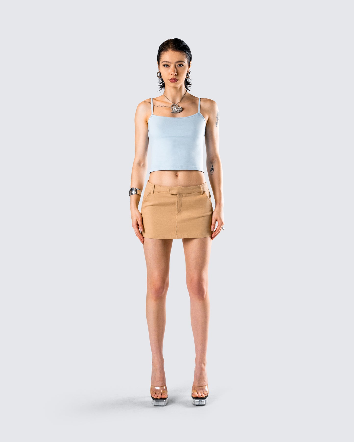 Harwell Girl Next Door Set model front