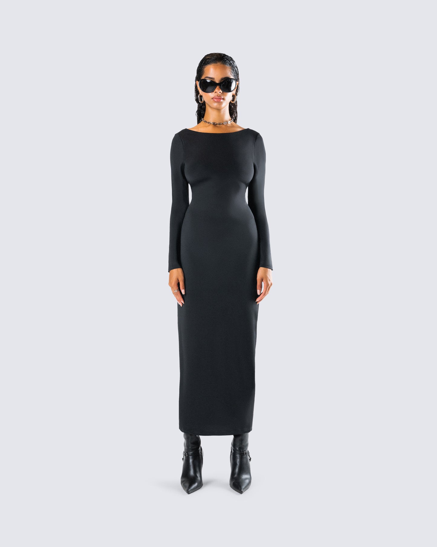 Izel Black Backless Maxi Dress model front