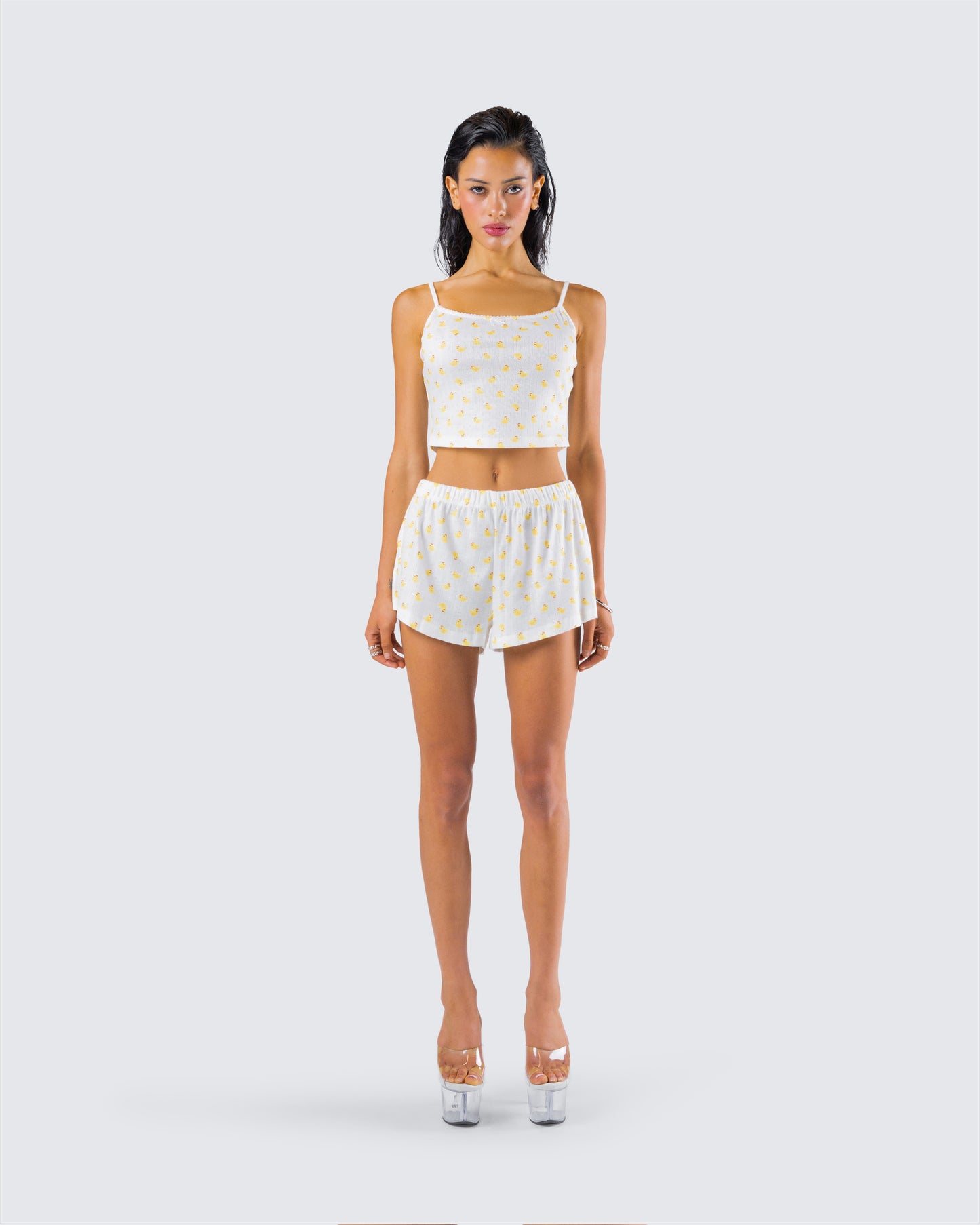 Jordana Ivory Duck Print Set model front