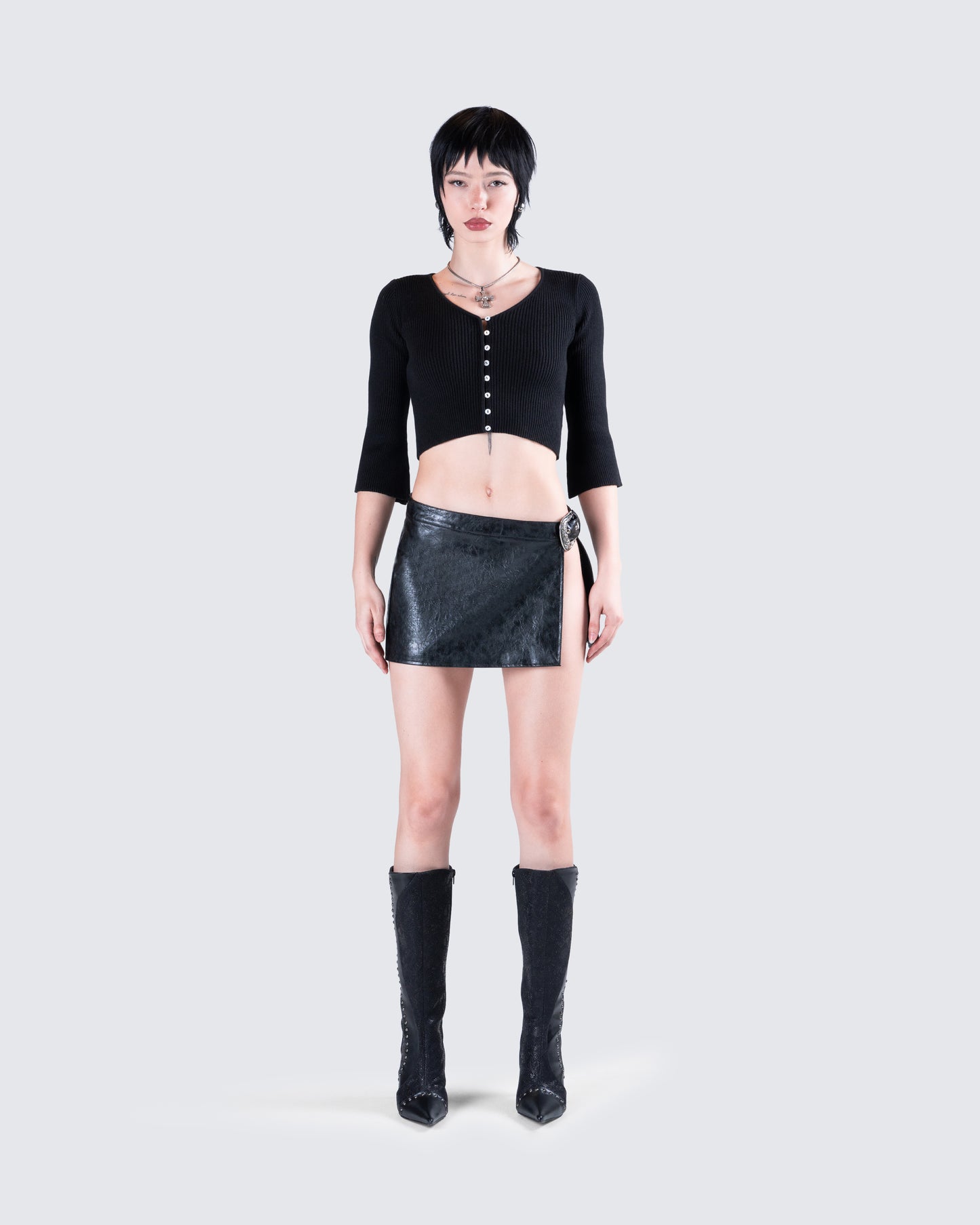 Kimmy Buckle Set model front
