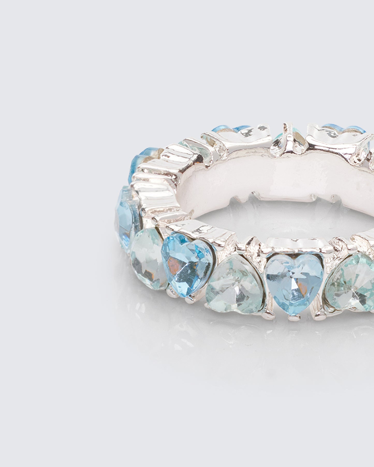 Women's silver jewelry front view – FINESSE