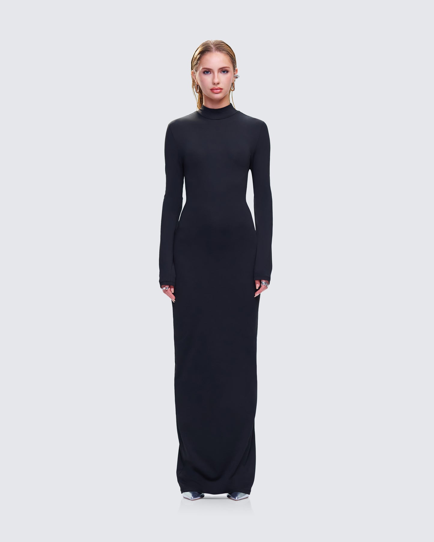 Lola Black Bodycon Maxi Dress model front