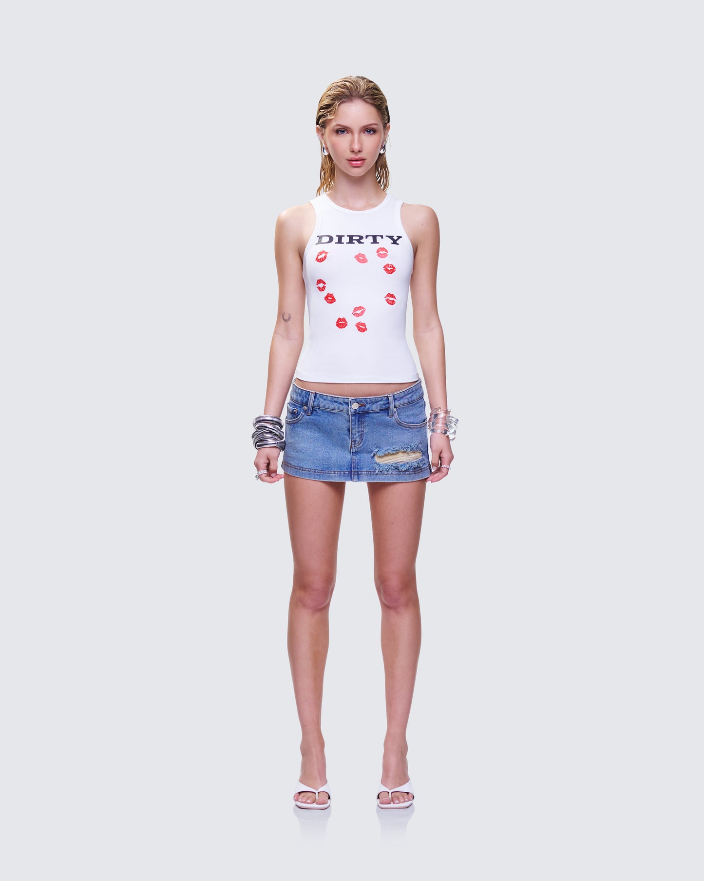 Loria Flirty Set model front