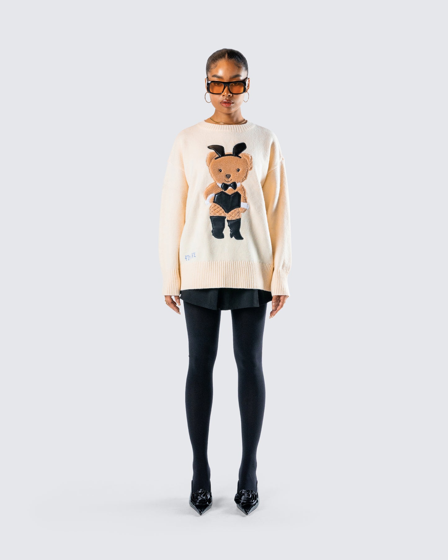 Magnolia Sweater Set model front