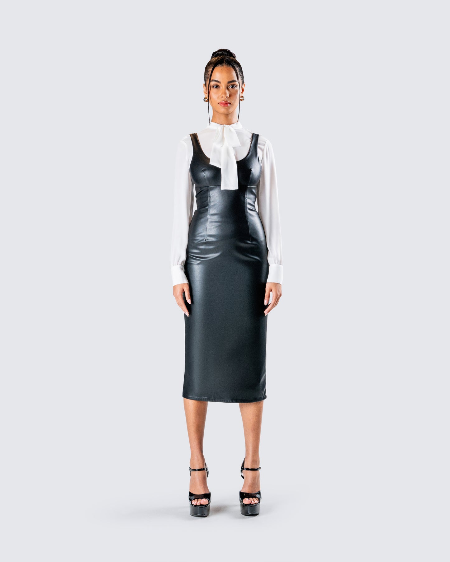 Maia Down to Business Set model front