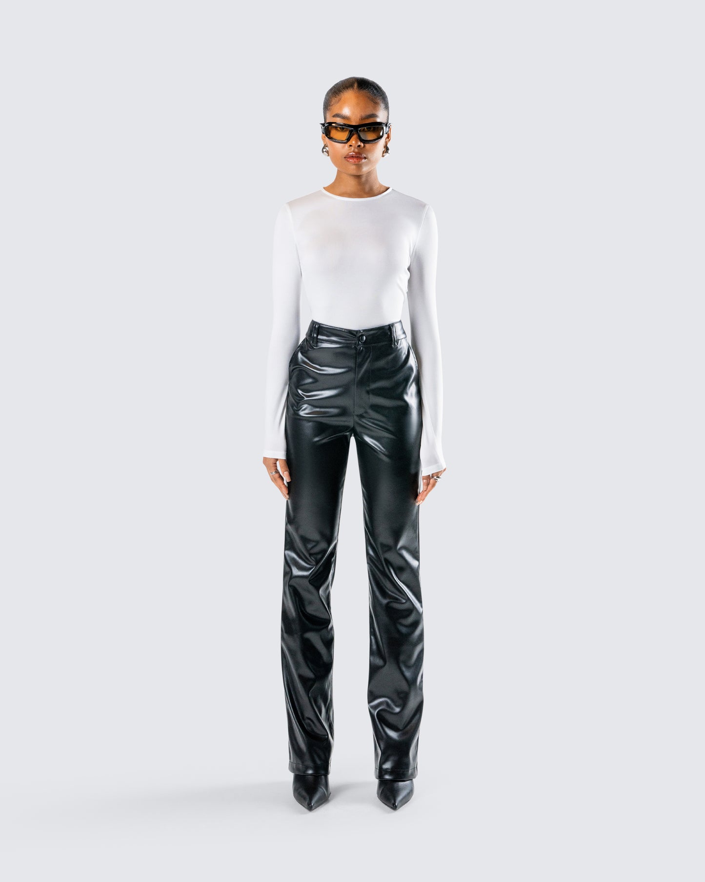 Mari Chic Set model front