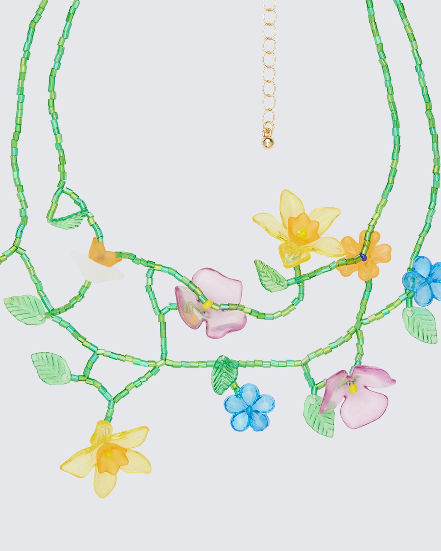 Green necklace front view – FINESSE