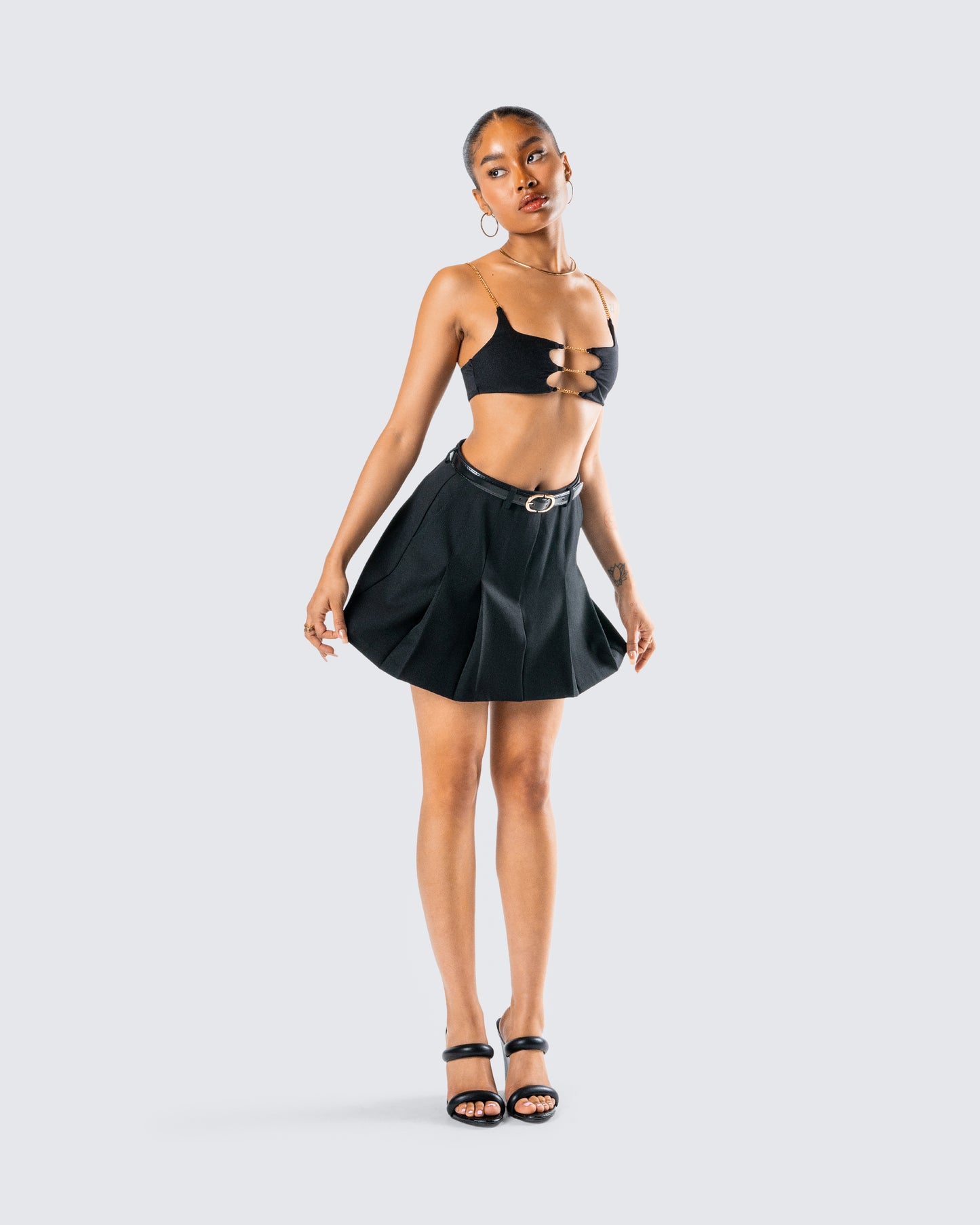 Perla Black Pleated Mini Skirt