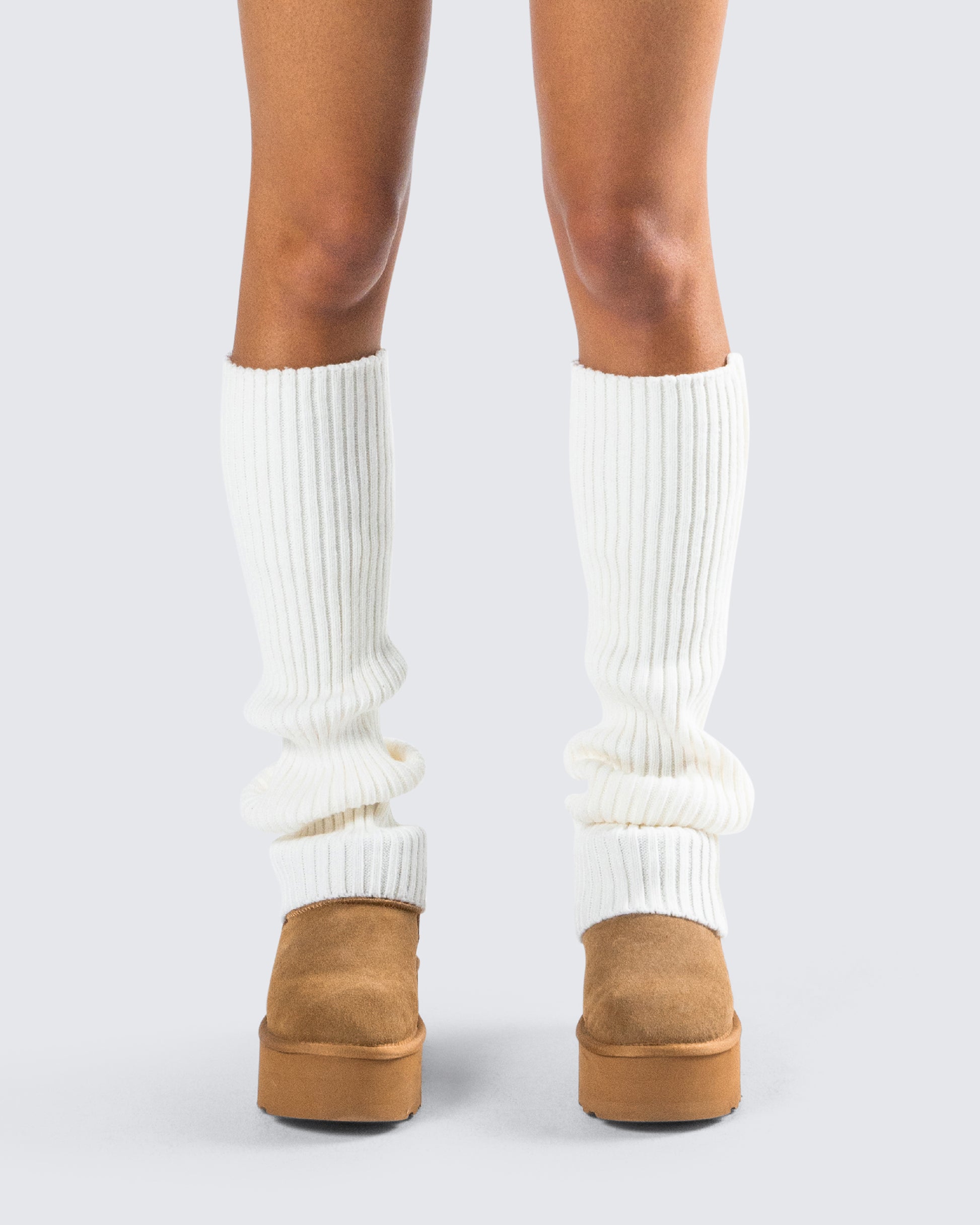 Pollie White Ribbed Leg Warmer model front
