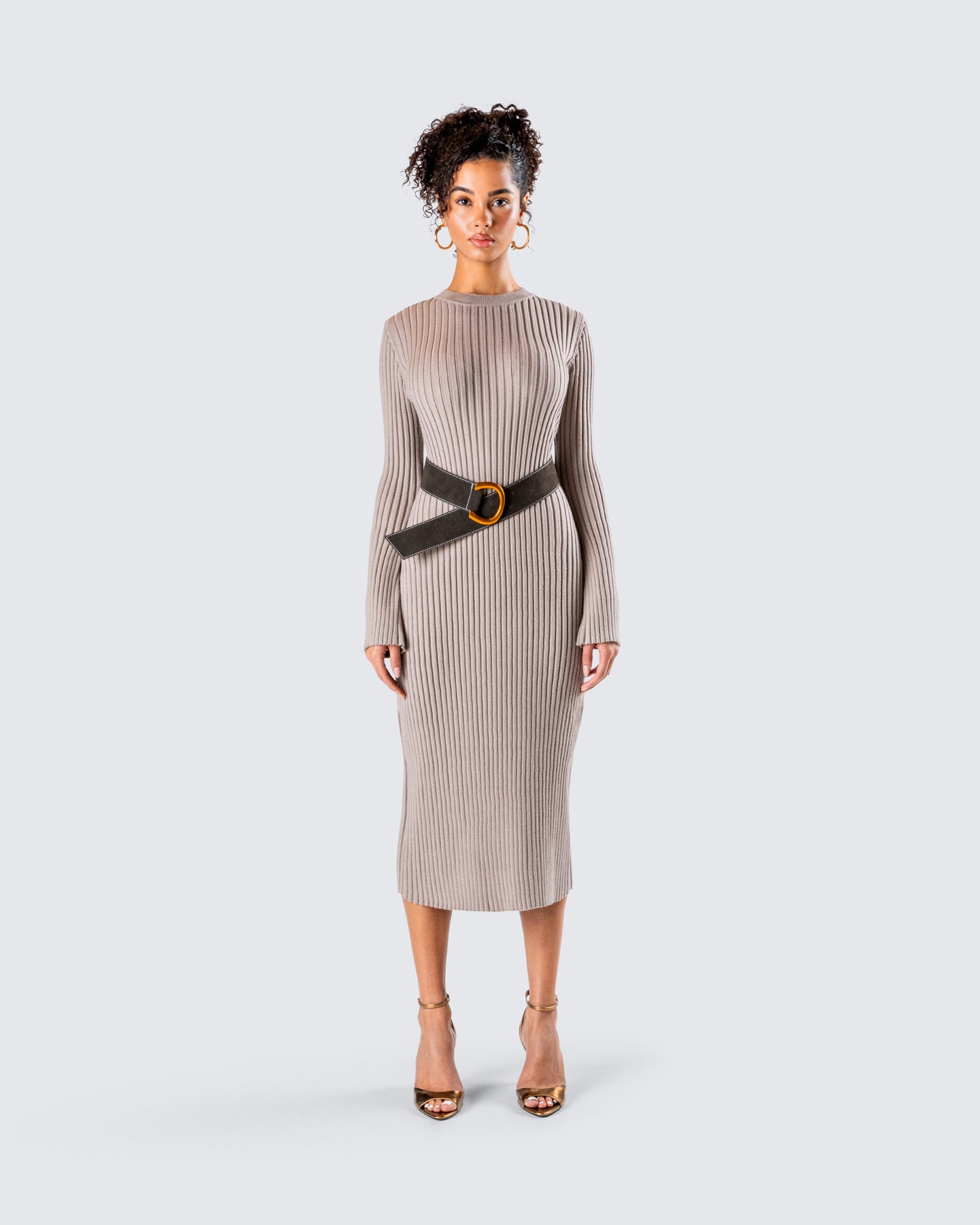 Rejina Belted Set model front