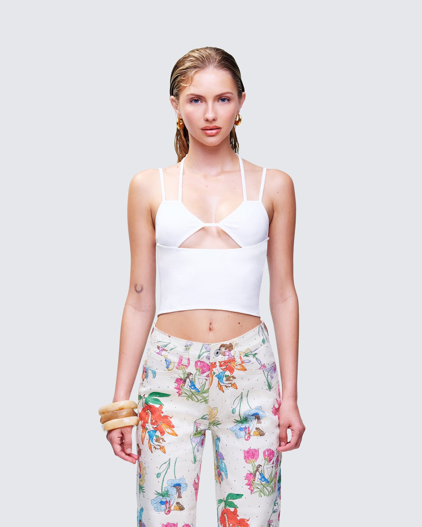 Romina White Button Though Cami Top model front