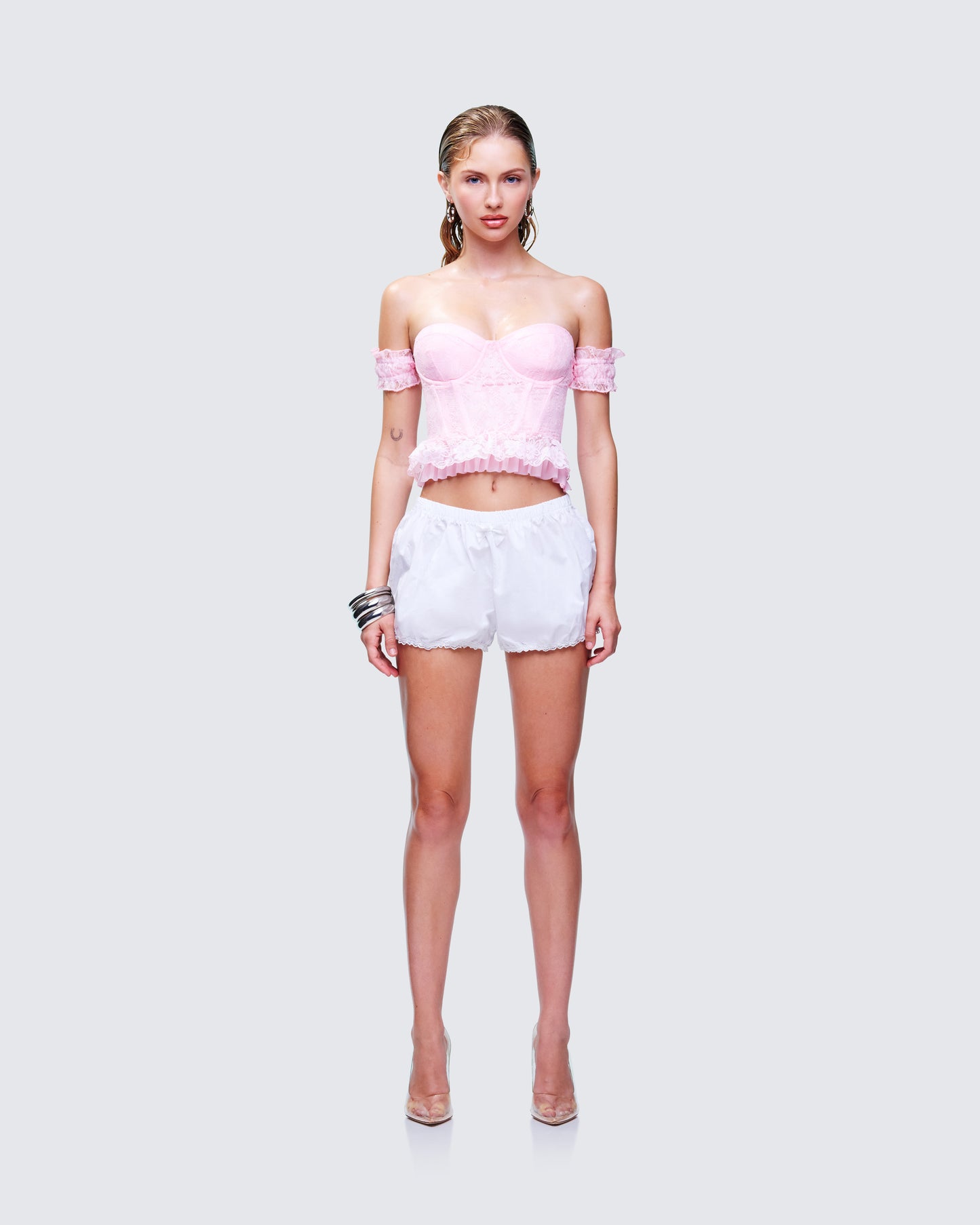 Senara Bloomer Set model front