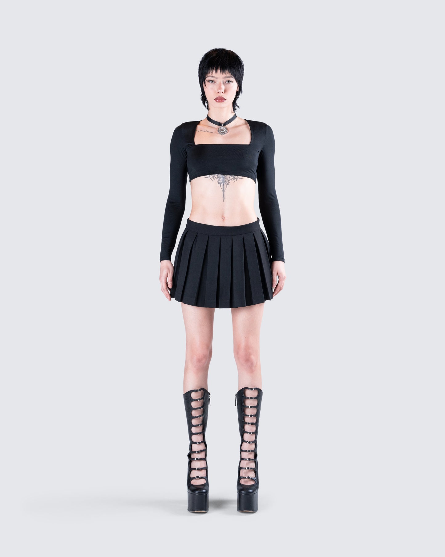 Supriya Dark Set model front