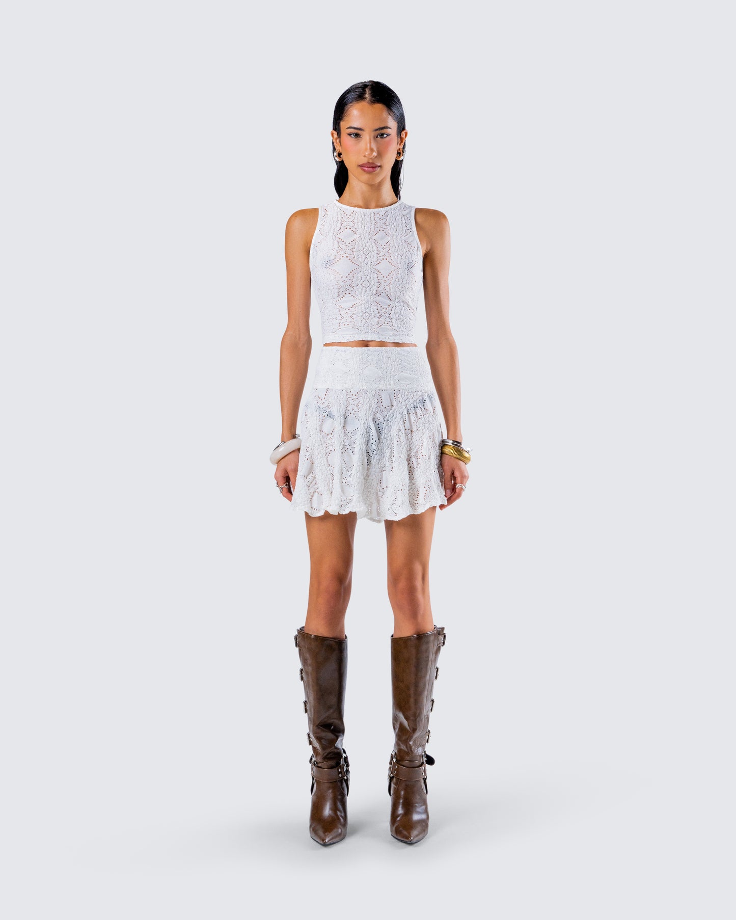 Teya White Boho Set model front