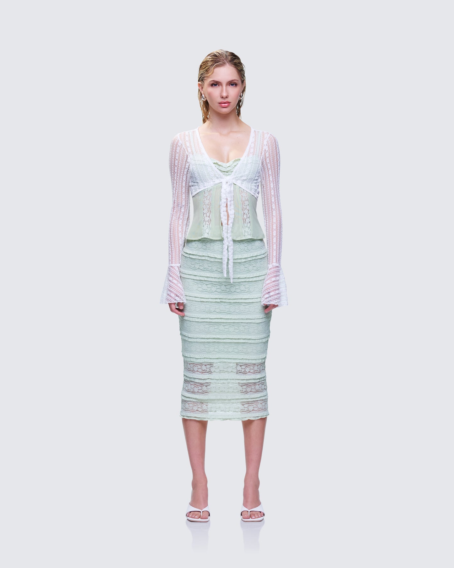 Ursuline Lace Set model front