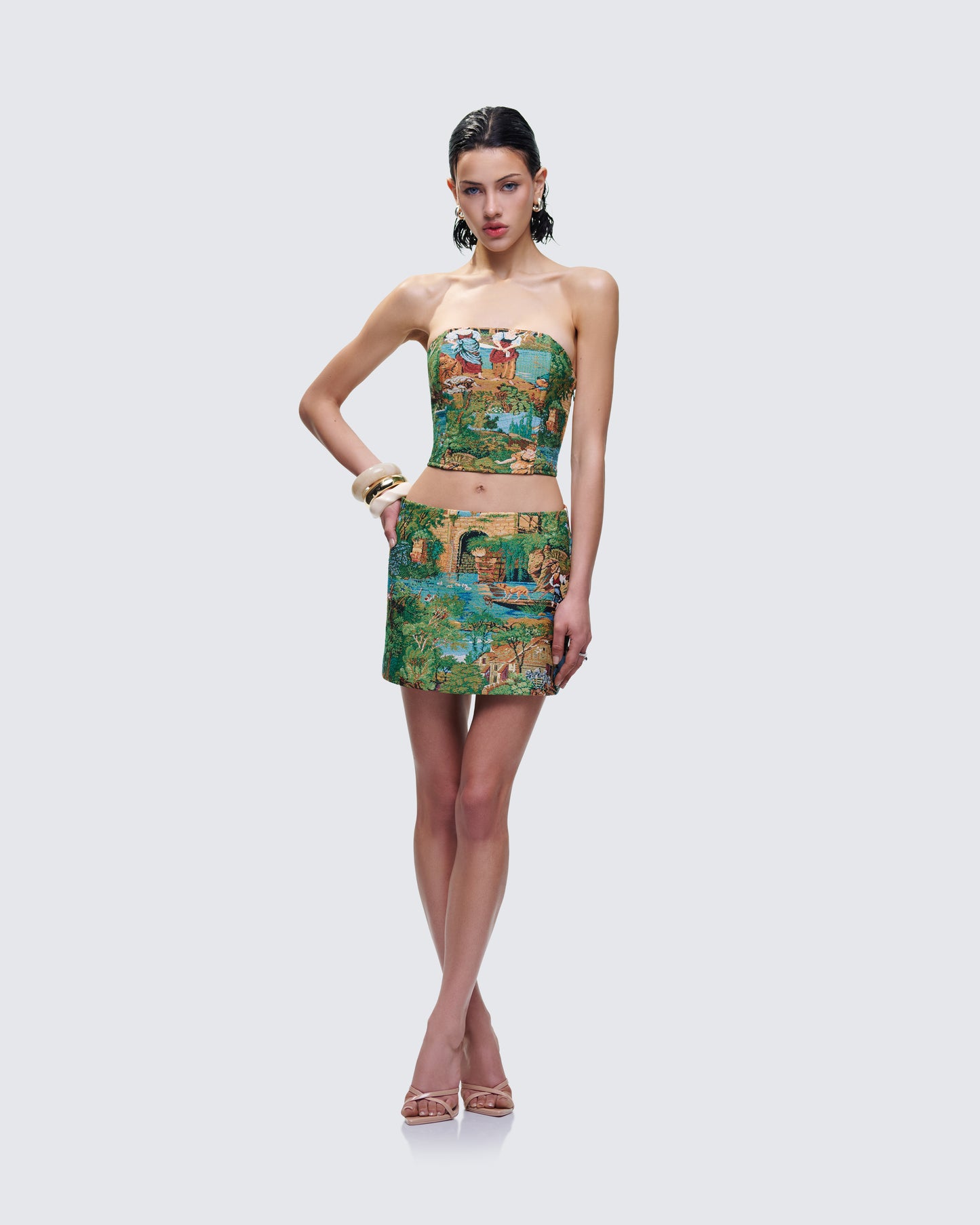 Viviette Tapestry Set