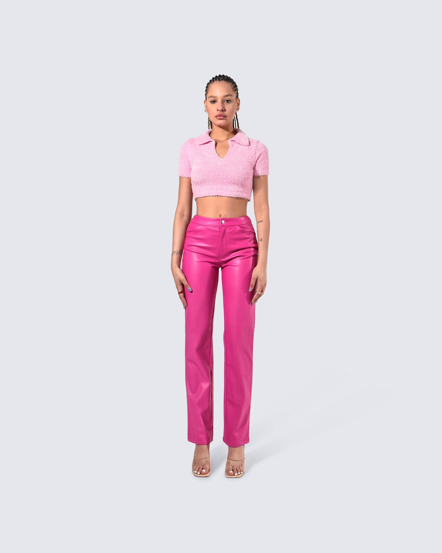 Women's top close-up detail – FINESSE