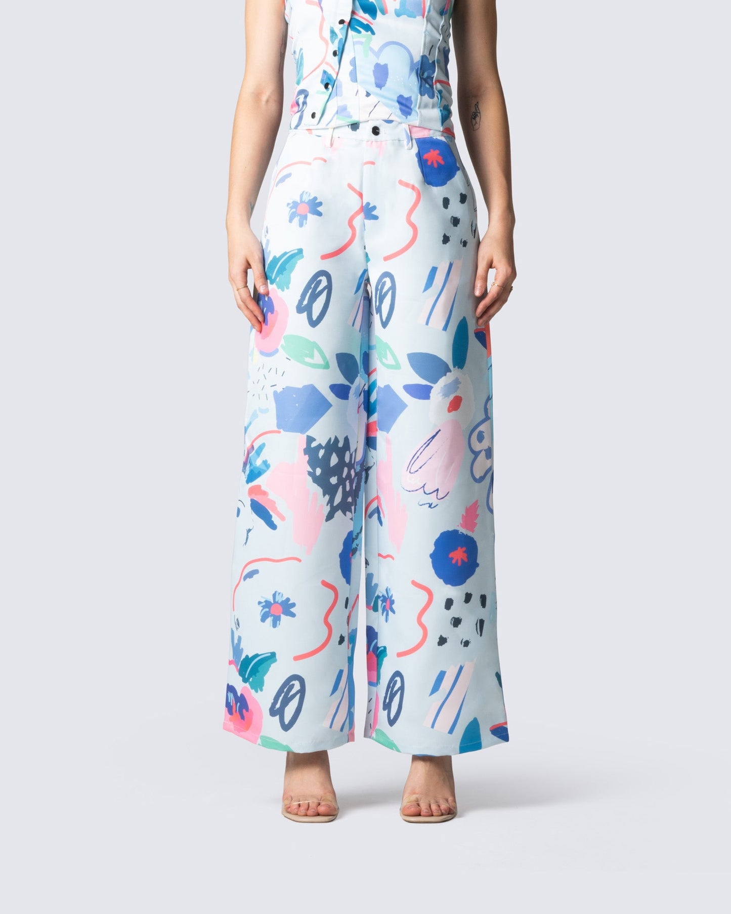 Dominic Doodle Print Pant model front