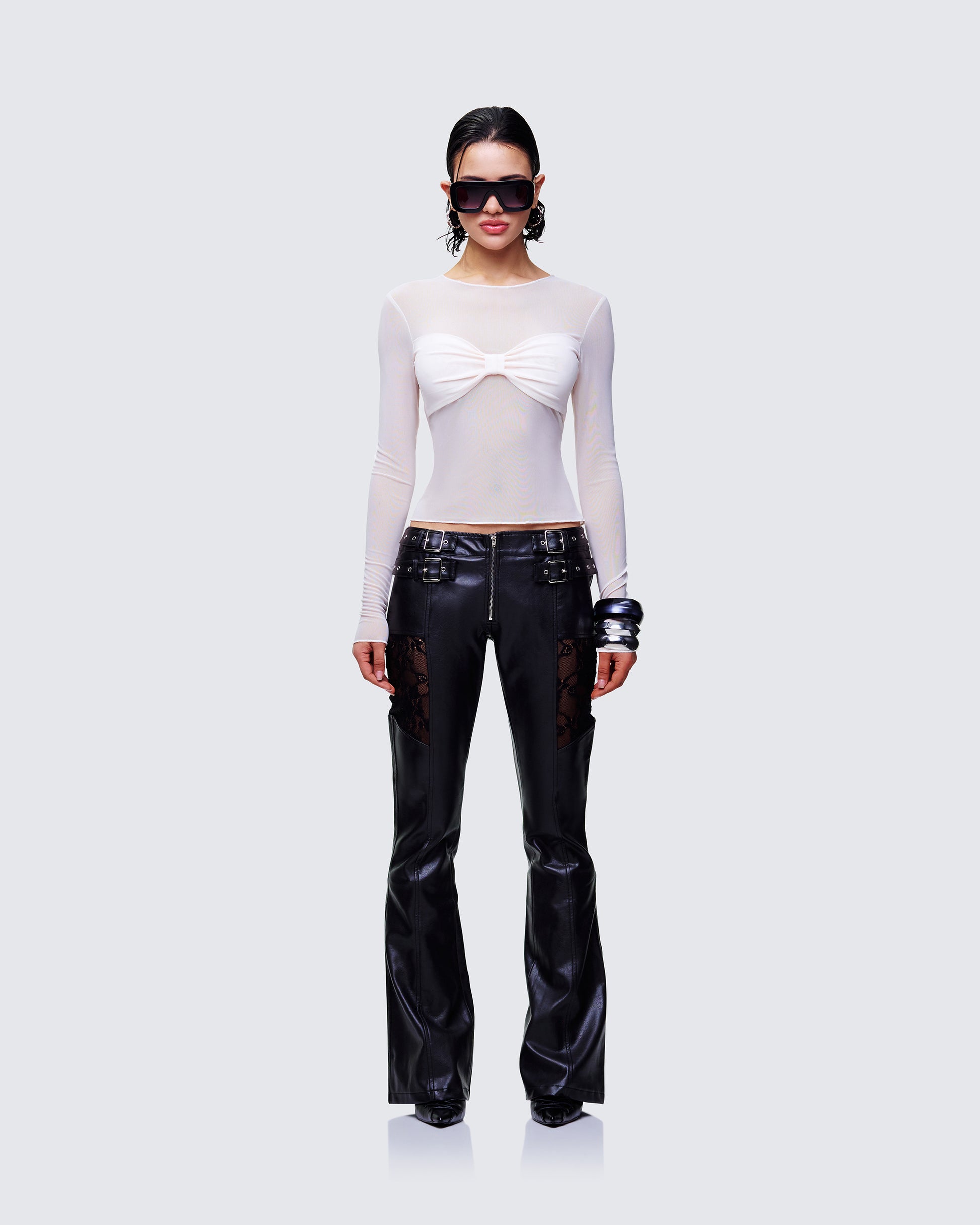 Orpheus Leather Set model front