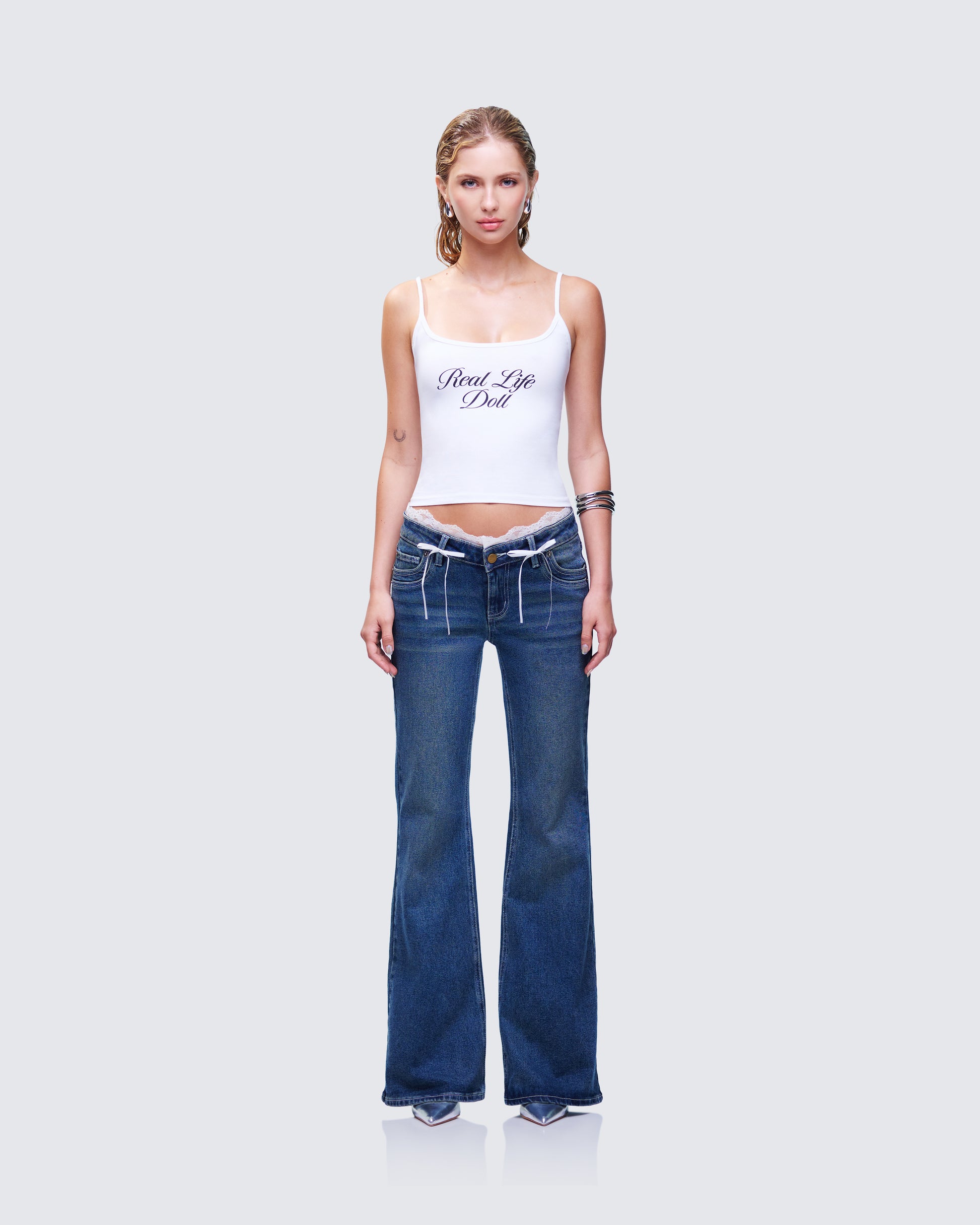 Atara Flare Set model front