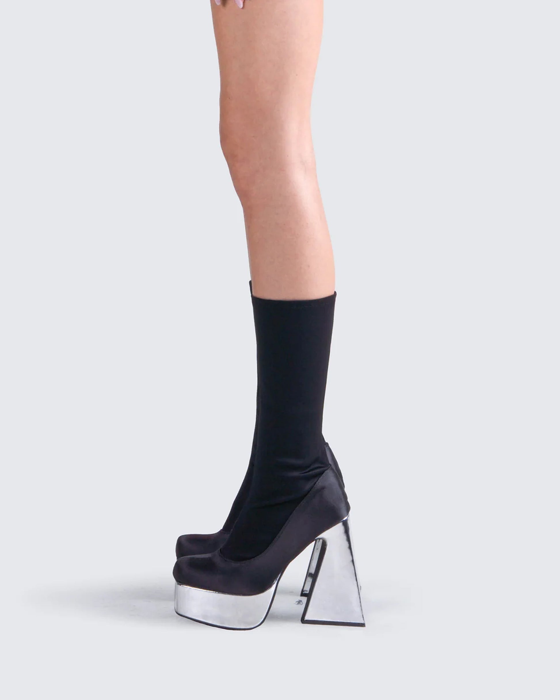Marcil Black Heeled Platform Boot – FINESSE - Main Image