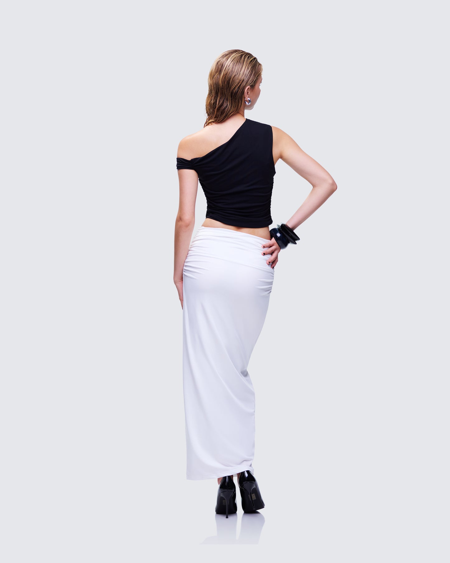 Eirene Asymmetrical Set