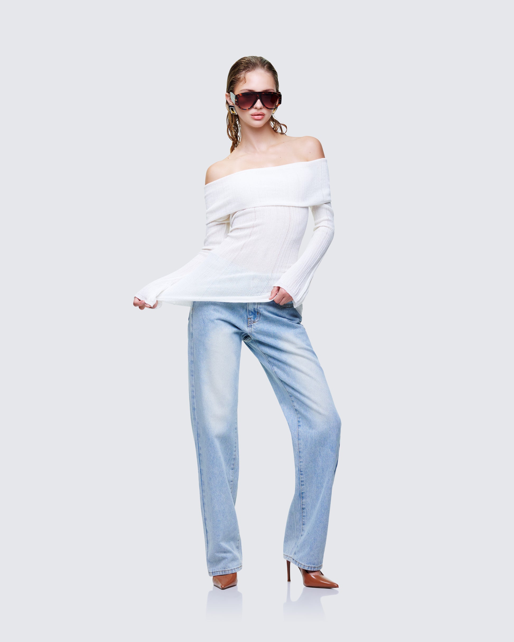 Women's white top alternate angle – FINESSE