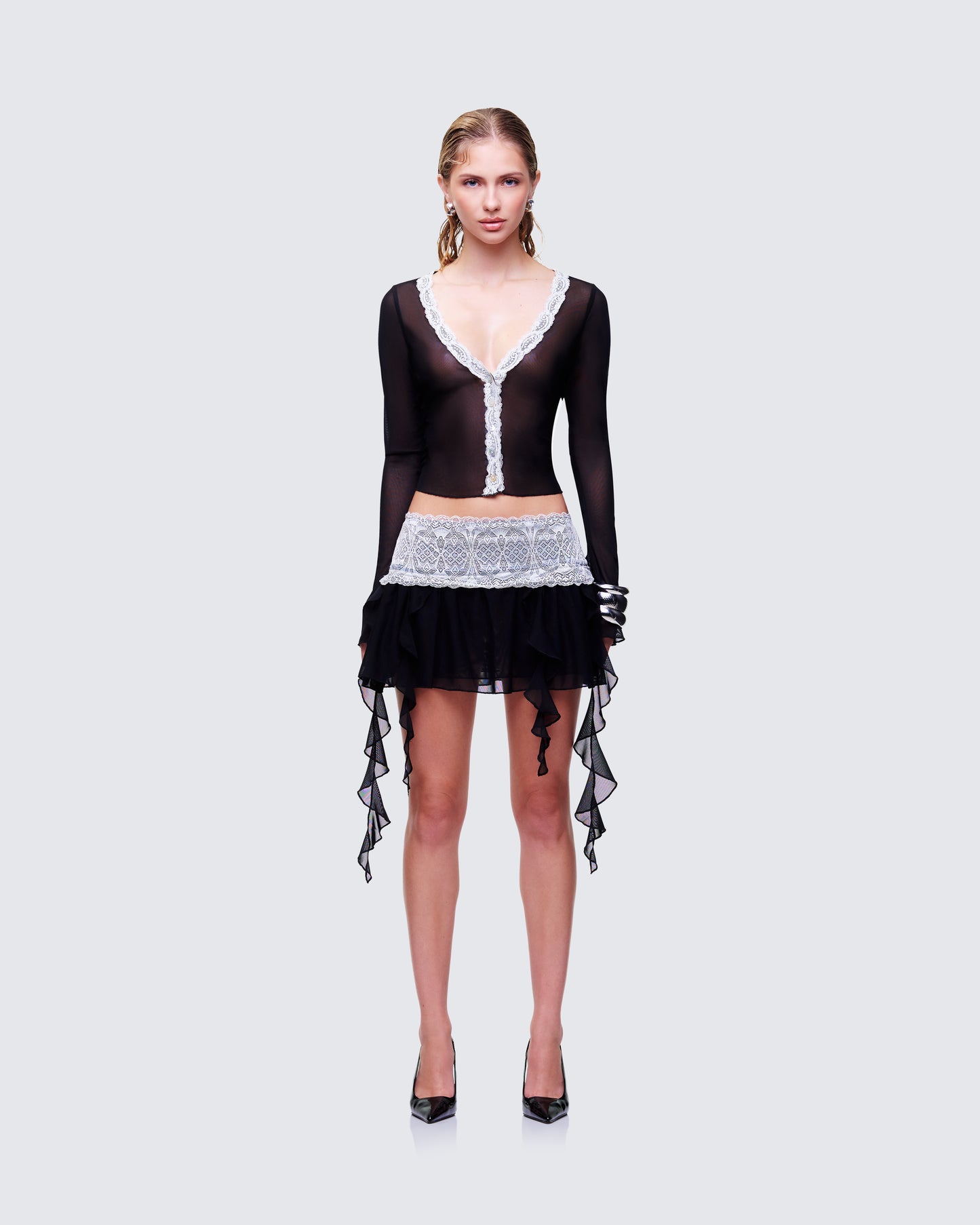 Aurelia Ruffle Set model front