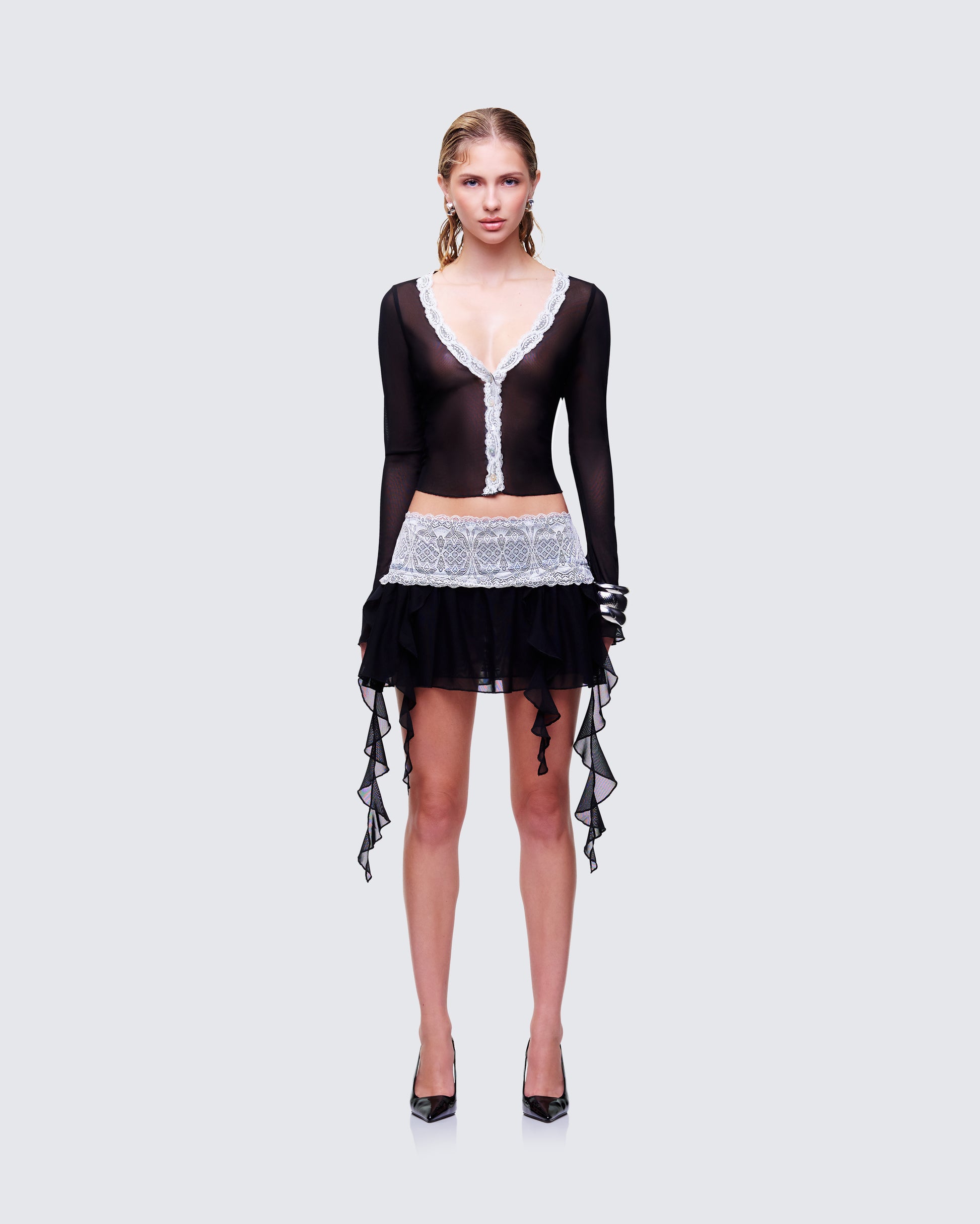 Aurelia Ruffle Set model front