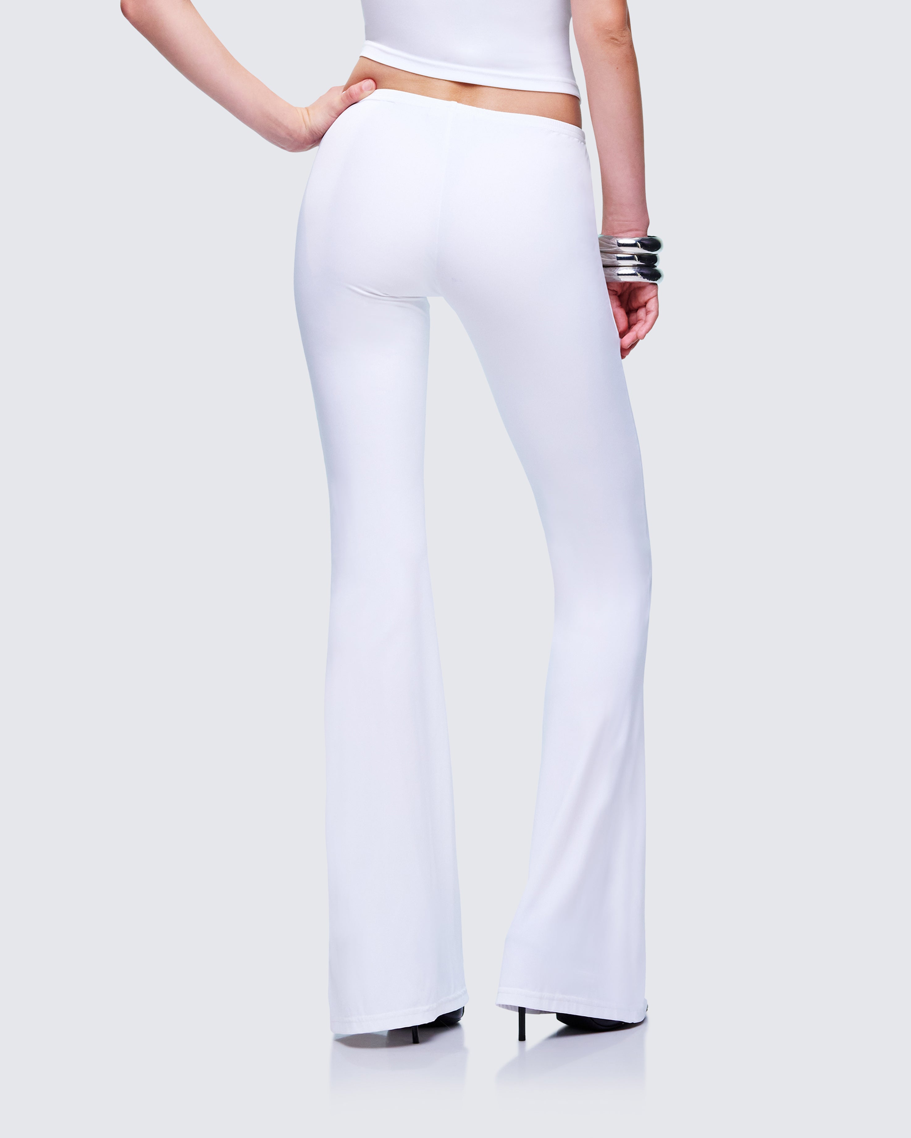 パンツ Heart hip highwaist flare pants blue White Flare Pants with Heart Cutouts - Low Rise – FINESSE