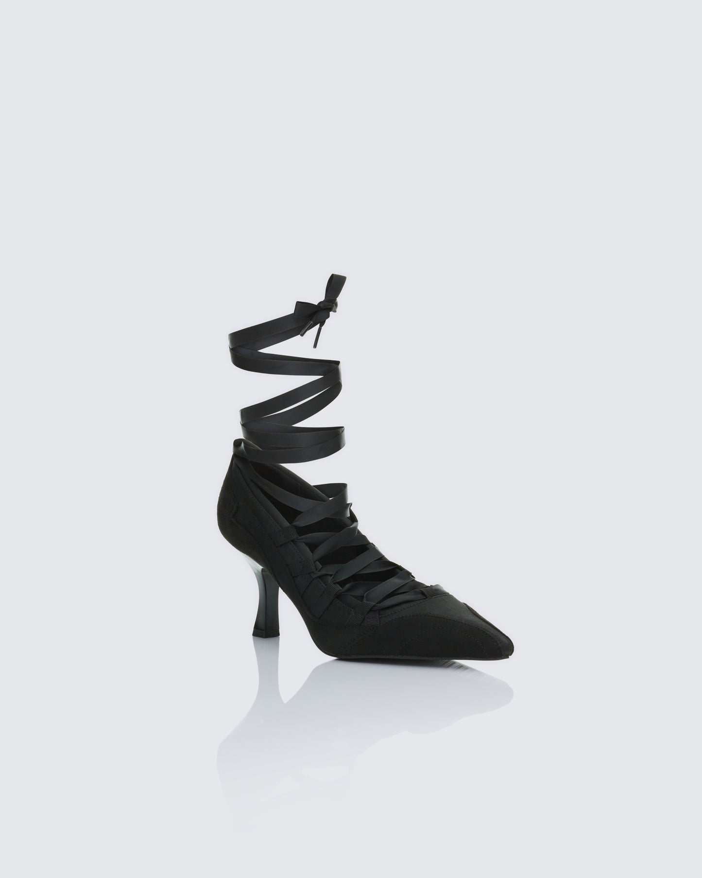 Women's black shoes front view – FINESSE