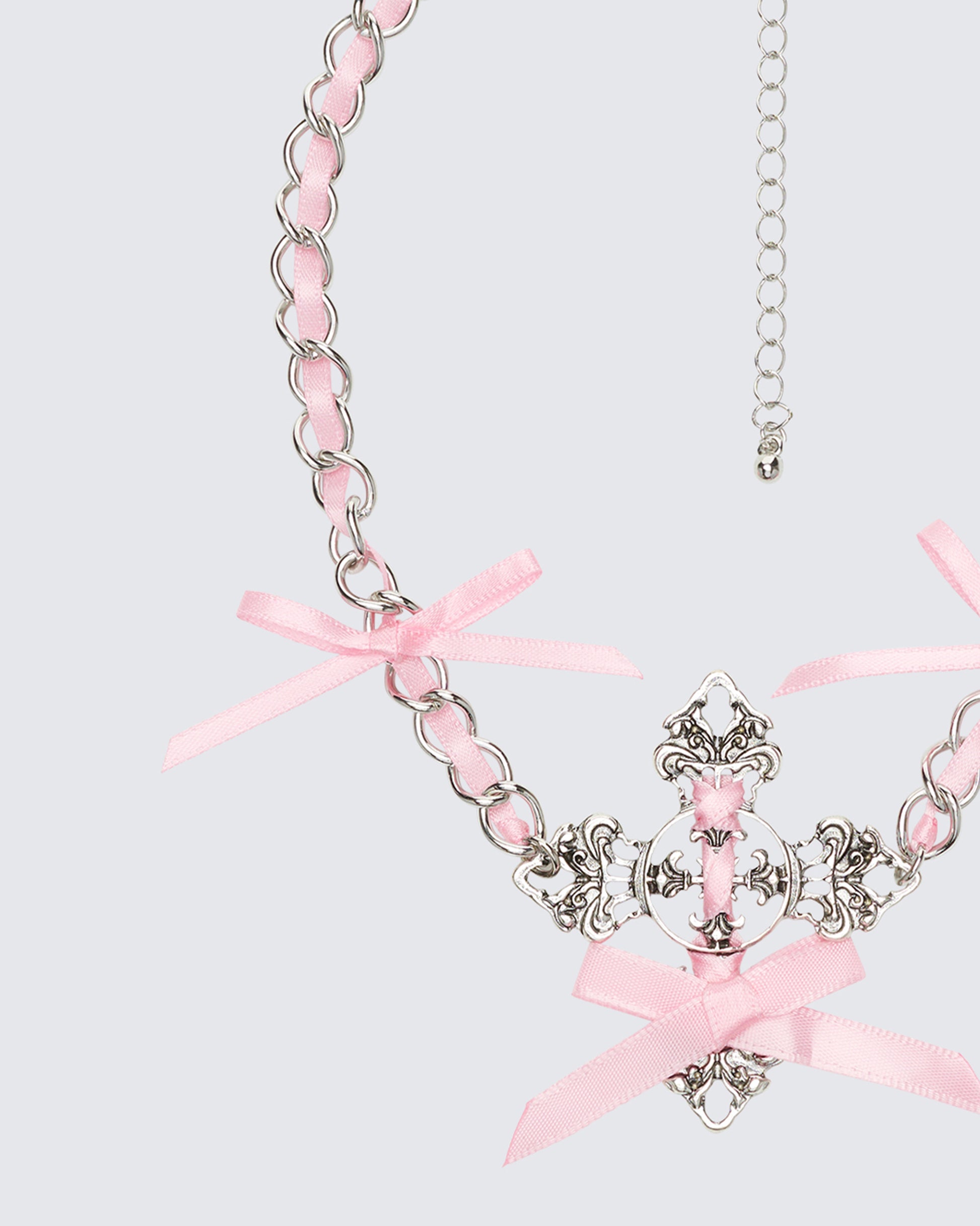 Silver necklace front view – FINESSE
