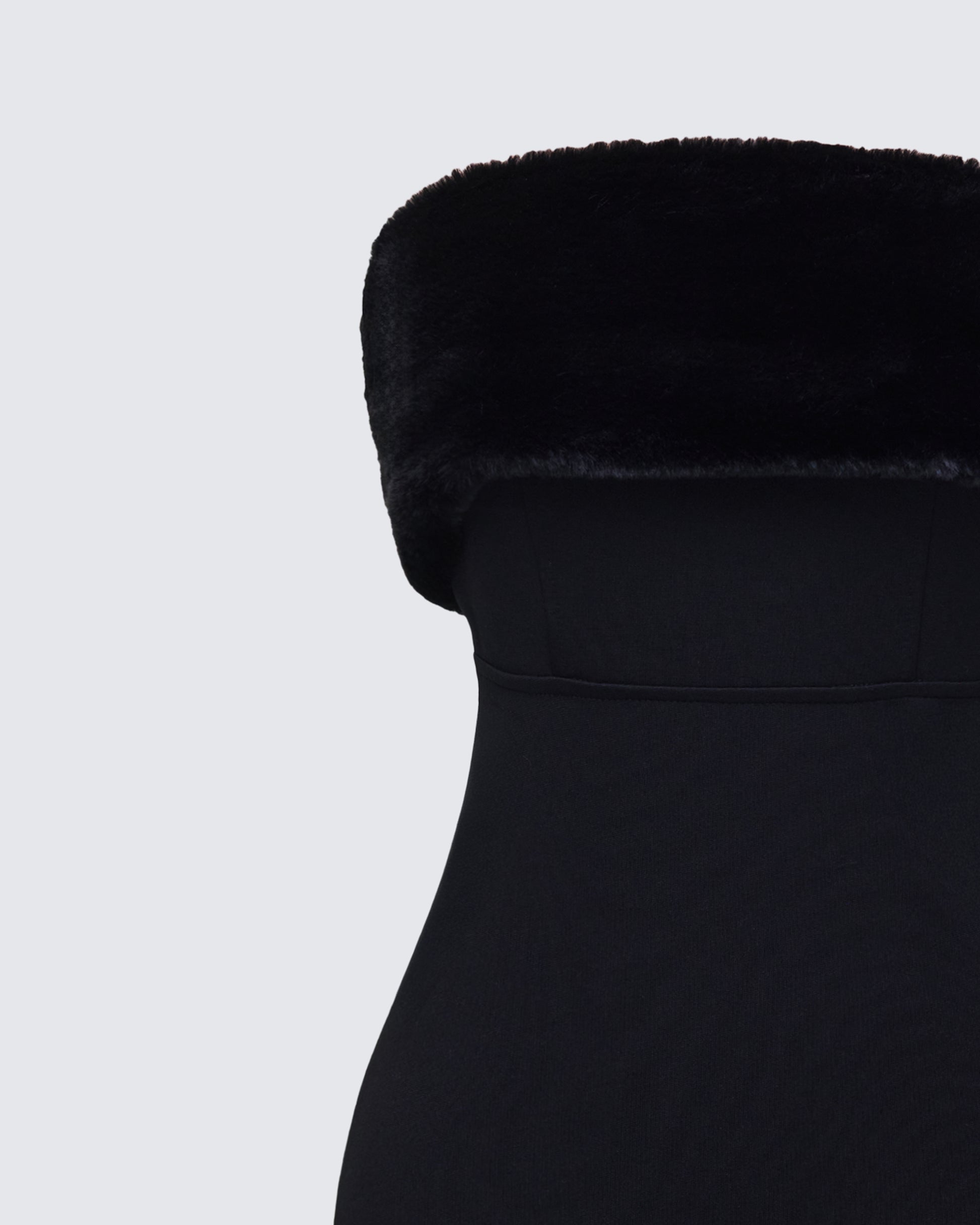 Black Mini Dress with Fur Trim - Strapless Bodycon FINESSE Black Mini Dress with Fur Trim - Strapless Bodycon FINESSE
