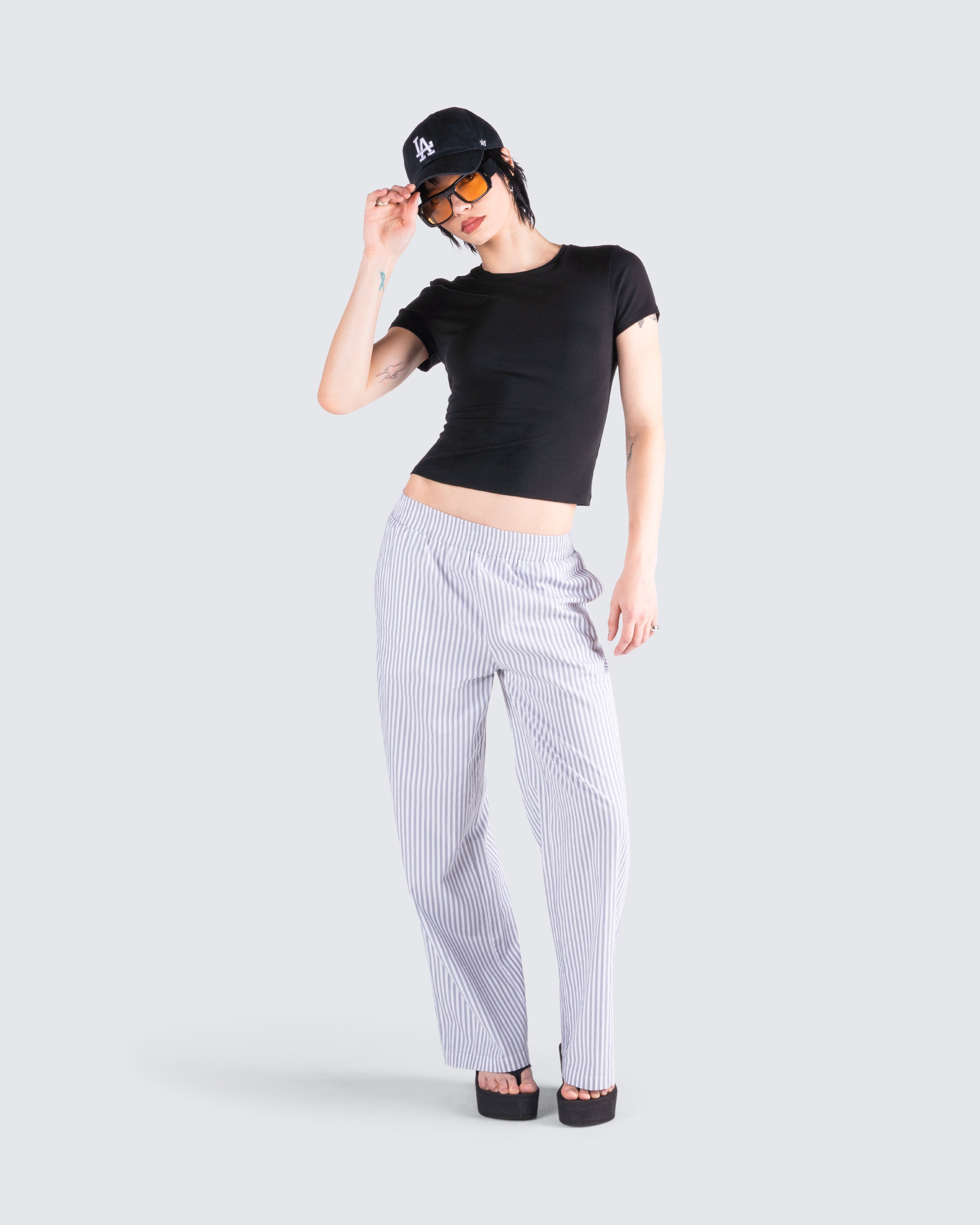 The Grey Houndstooth Straight Leg Pants - Women's Straight Leg Natural  Waist Pants - Grey - Bottoms | RIHOAS