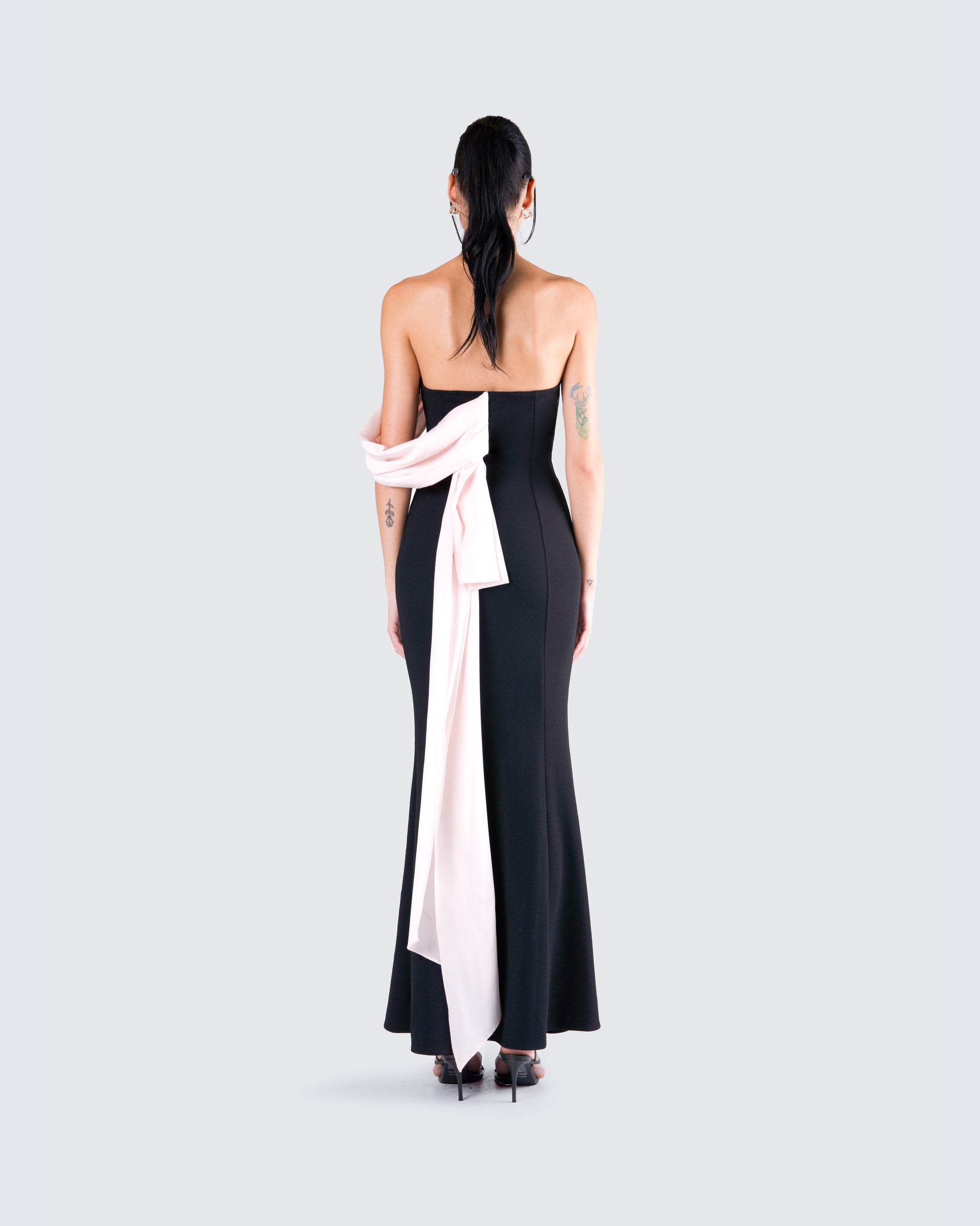 Black One Shoulder Maxi Dress - Bodycon Formal Gown FINESSE Black One Shoulder Maxi Dress - Bodycon Formal Gown FINESSE
