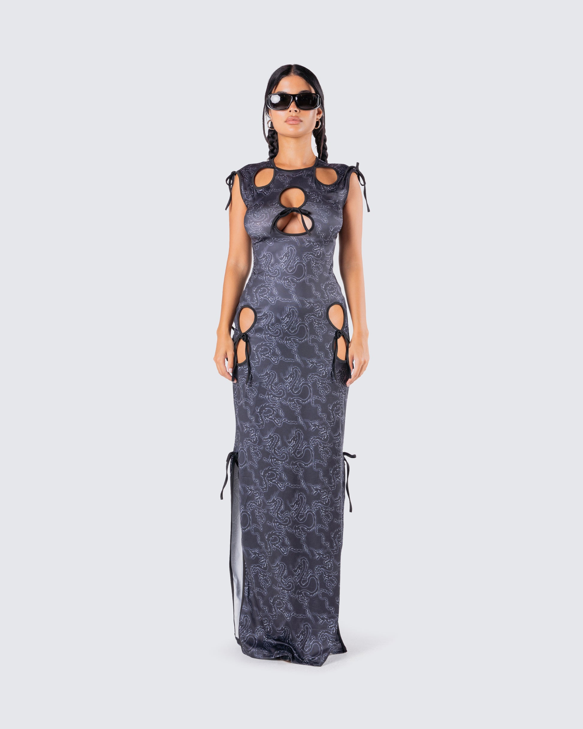 finesse maxi dress Pink Floral Applique Maxi Dress