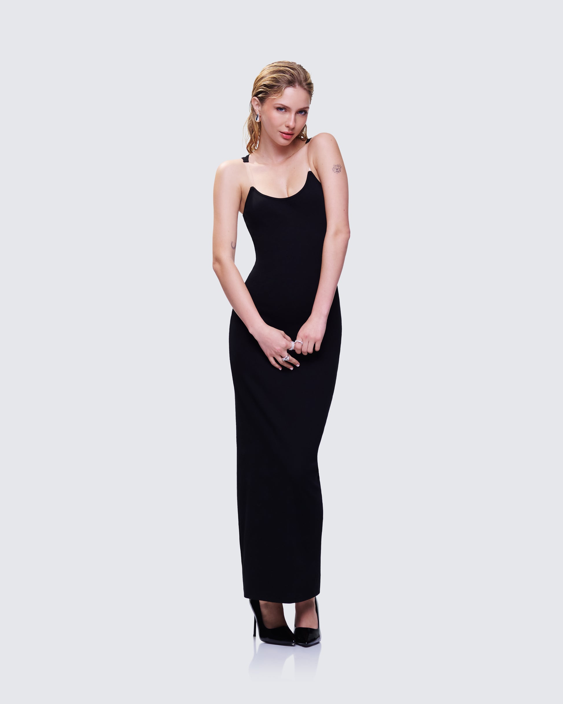 Black Maxi Dress - Bodycon Halter Neck Evening FINESSE Black Maxi Dress - Bodycon Halter Neck Evening FINESSE