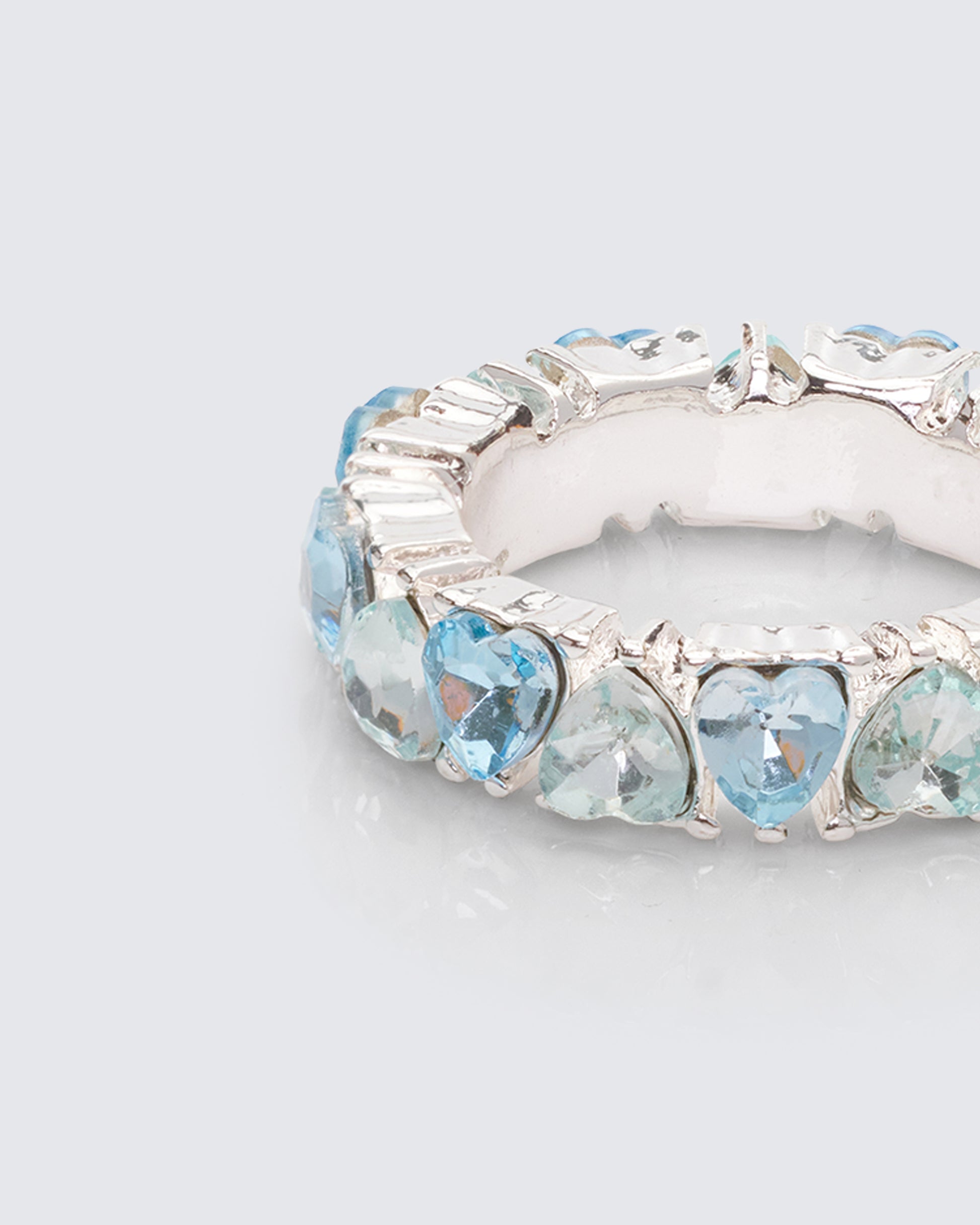 Women's silver jewelry front view – FINESSE