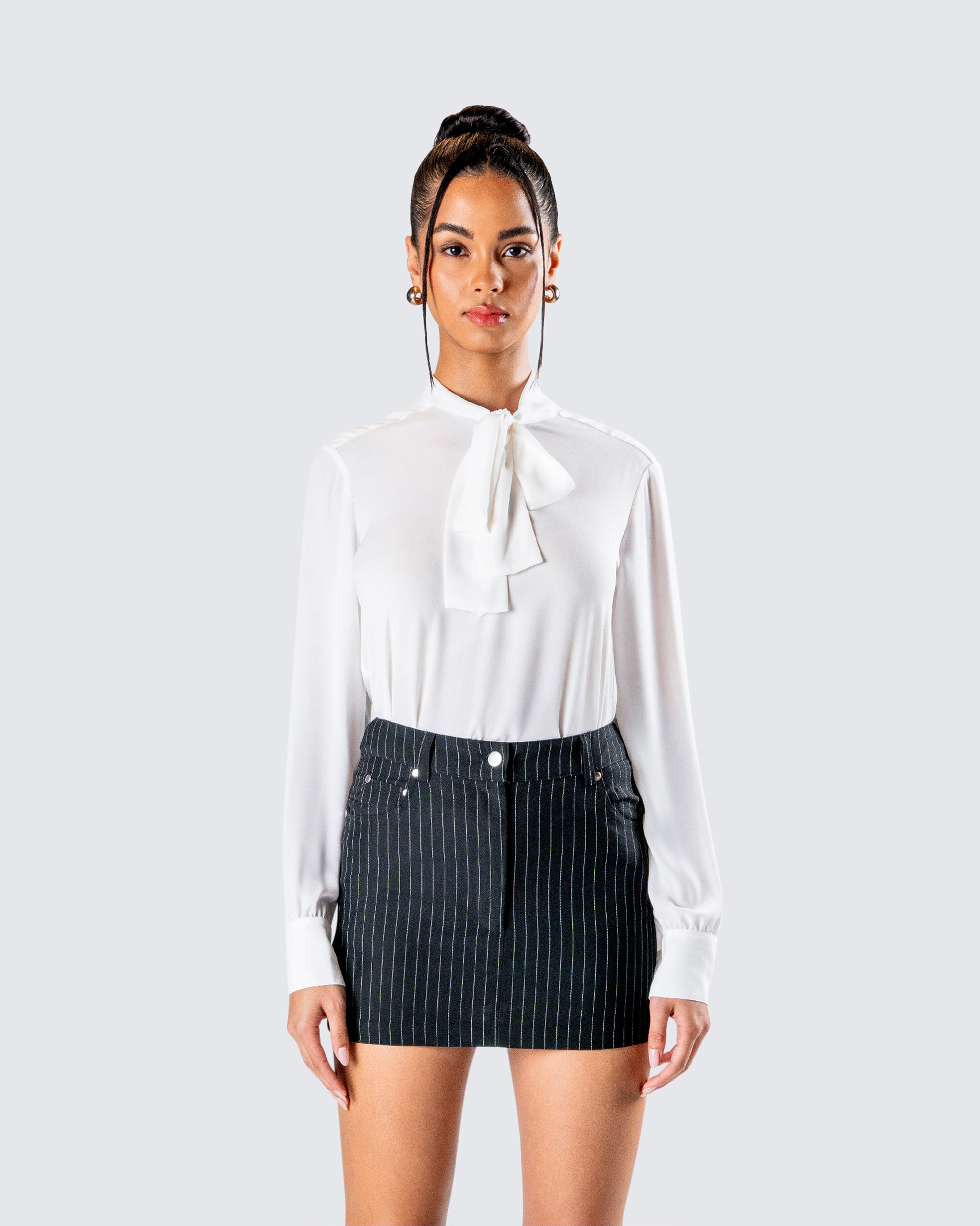 Maia White Pussy Bow Blouse – FINESSE