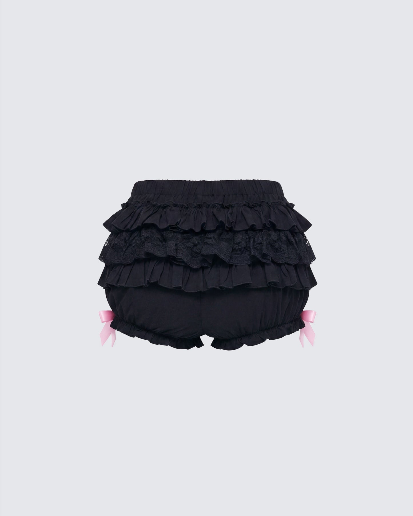 Pantalón corto con volantes negros Martina