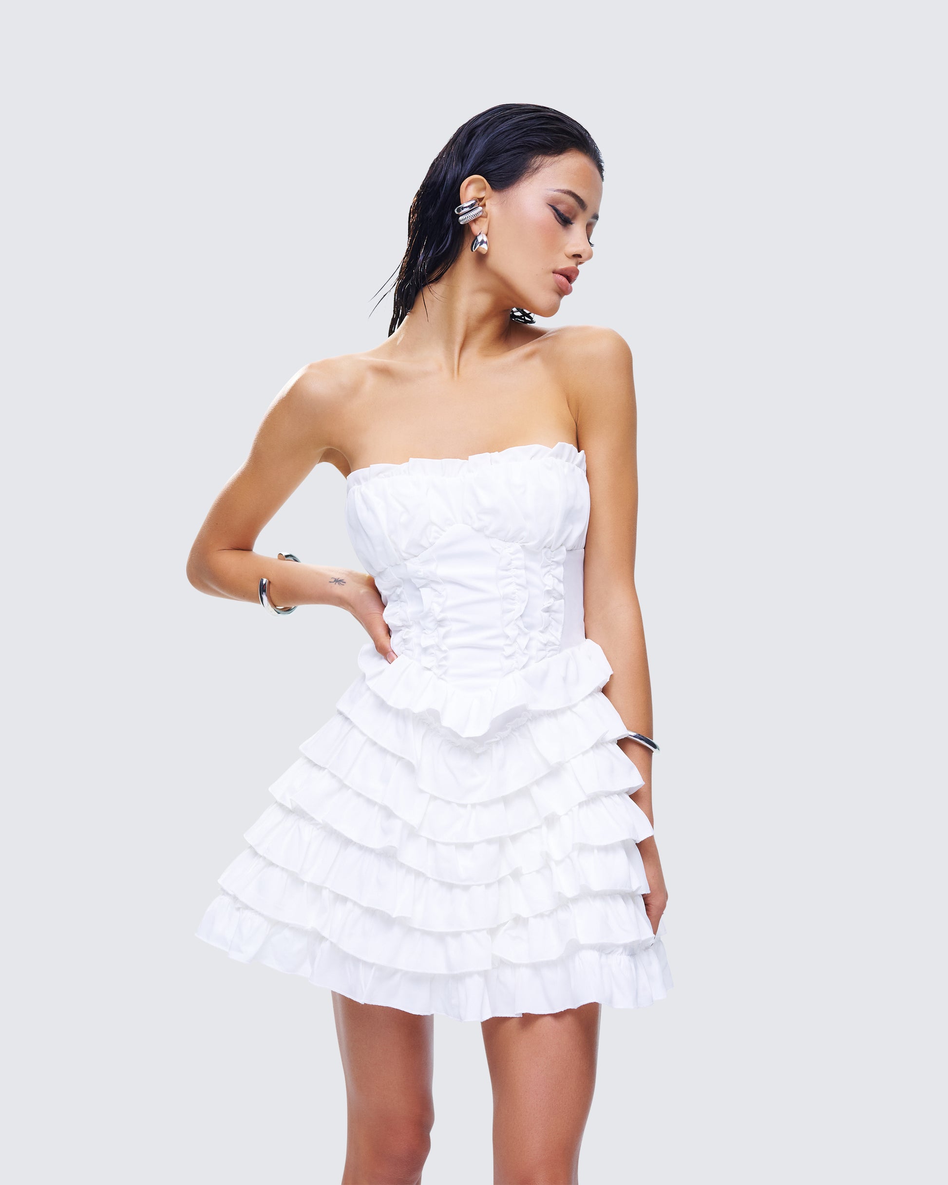 white christmas dresses White Spaghetti Strap Homecoming Dress with Pearl Corset BJ084 Viniodress white christmas dresses White Spaghetti Strap Homecoming Dress with Pearl Corset BJ084 Viniodress