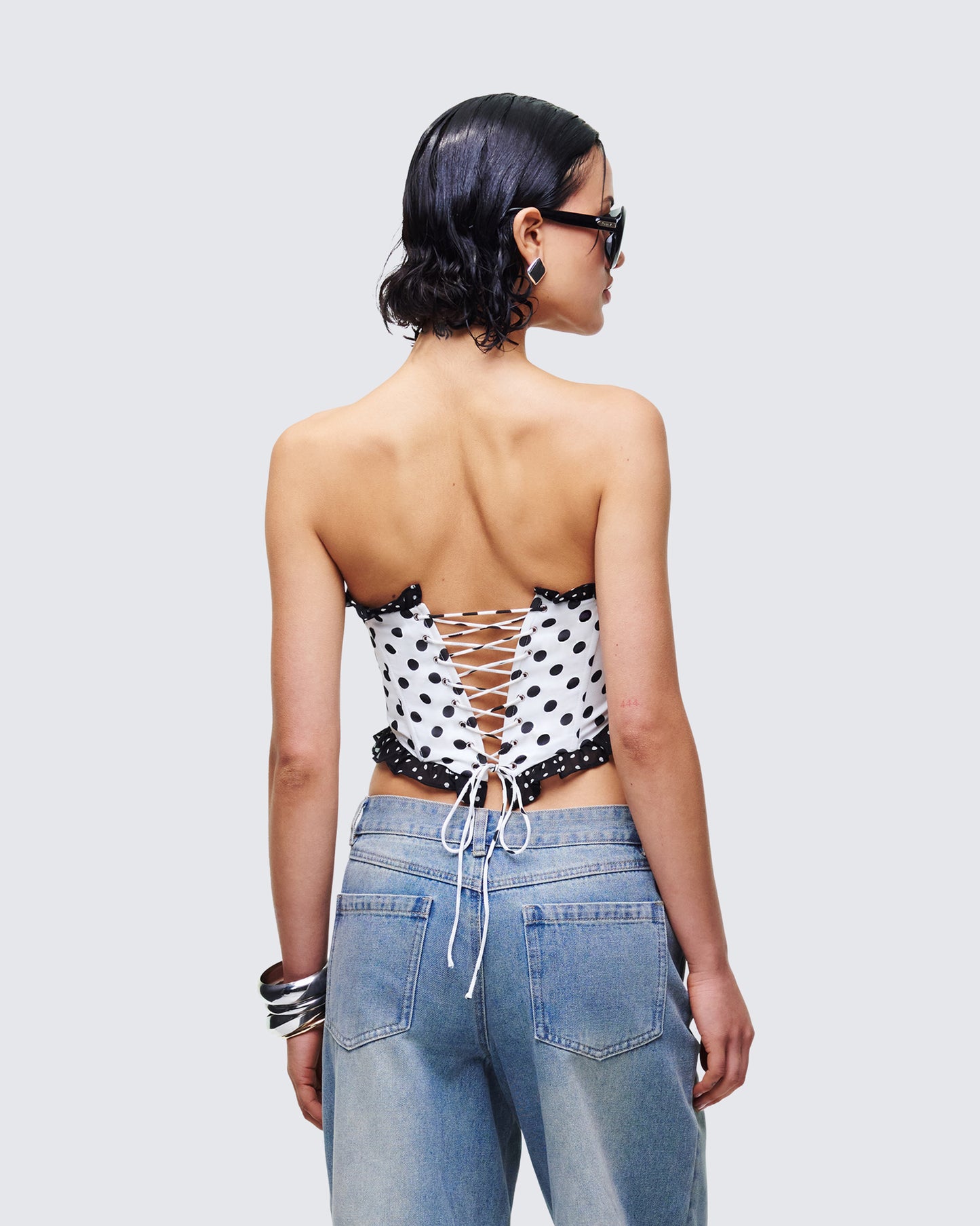 Women's corset top close-up detail – FINESSE