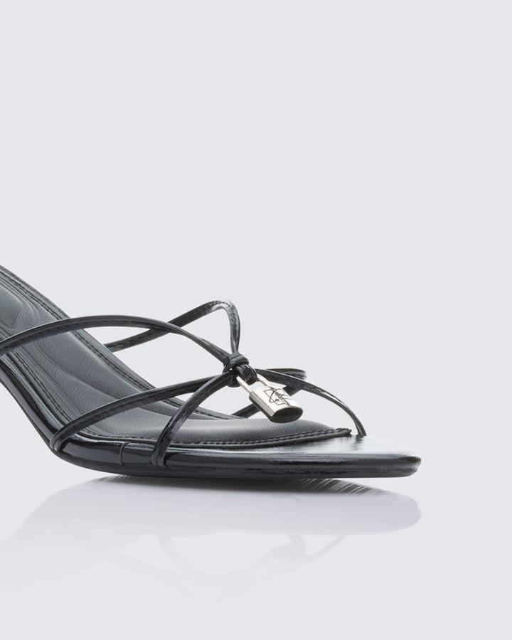 Raya Black Locked in Kitten Heel