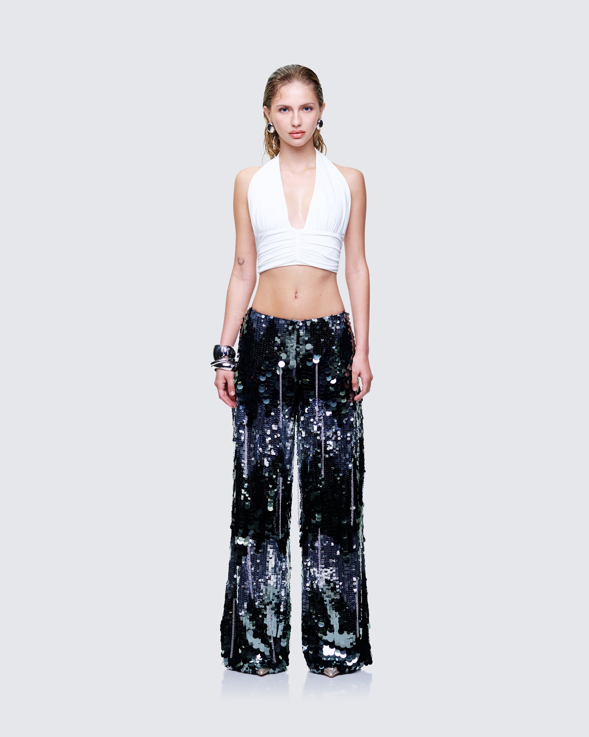 Tiva Halter Set model front